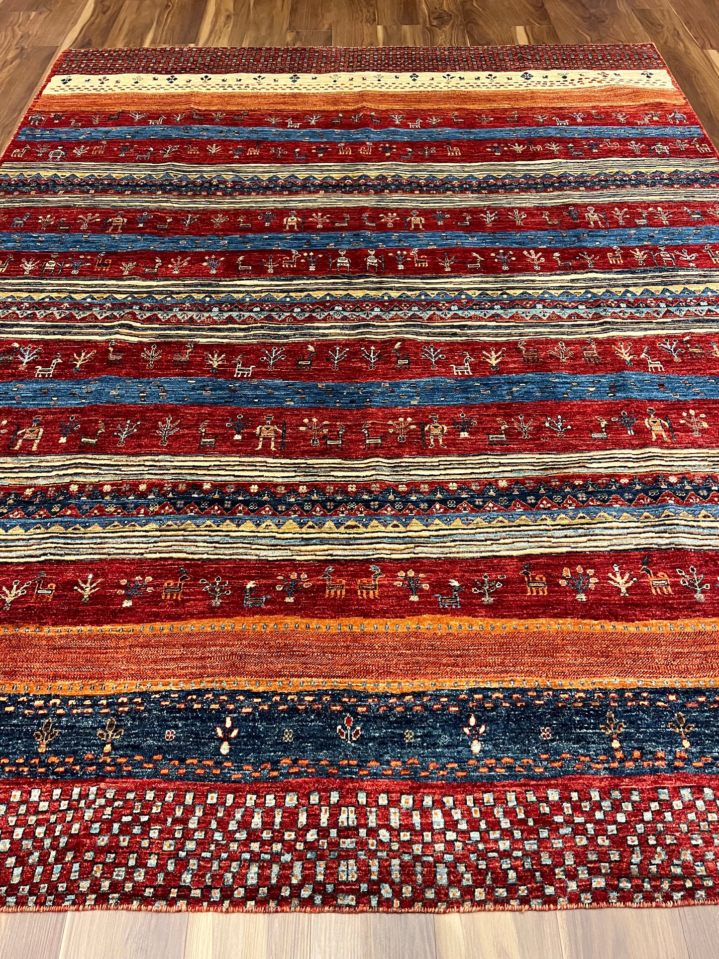 Nomadic Gabbeh MP5153 - 7.9 x 9.9