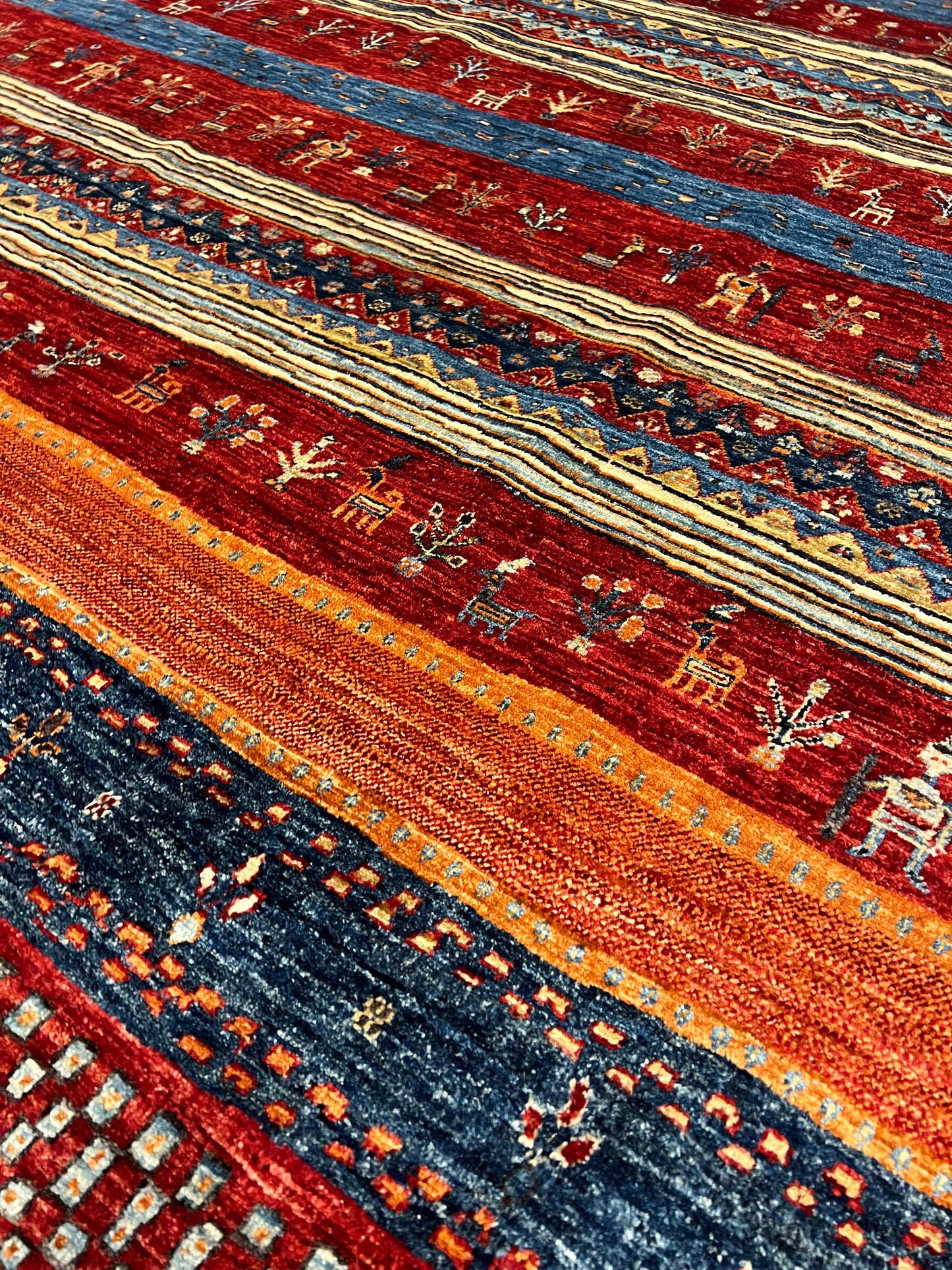 Nomadic Gabbeh MP5153 - 7.9 x 9.9