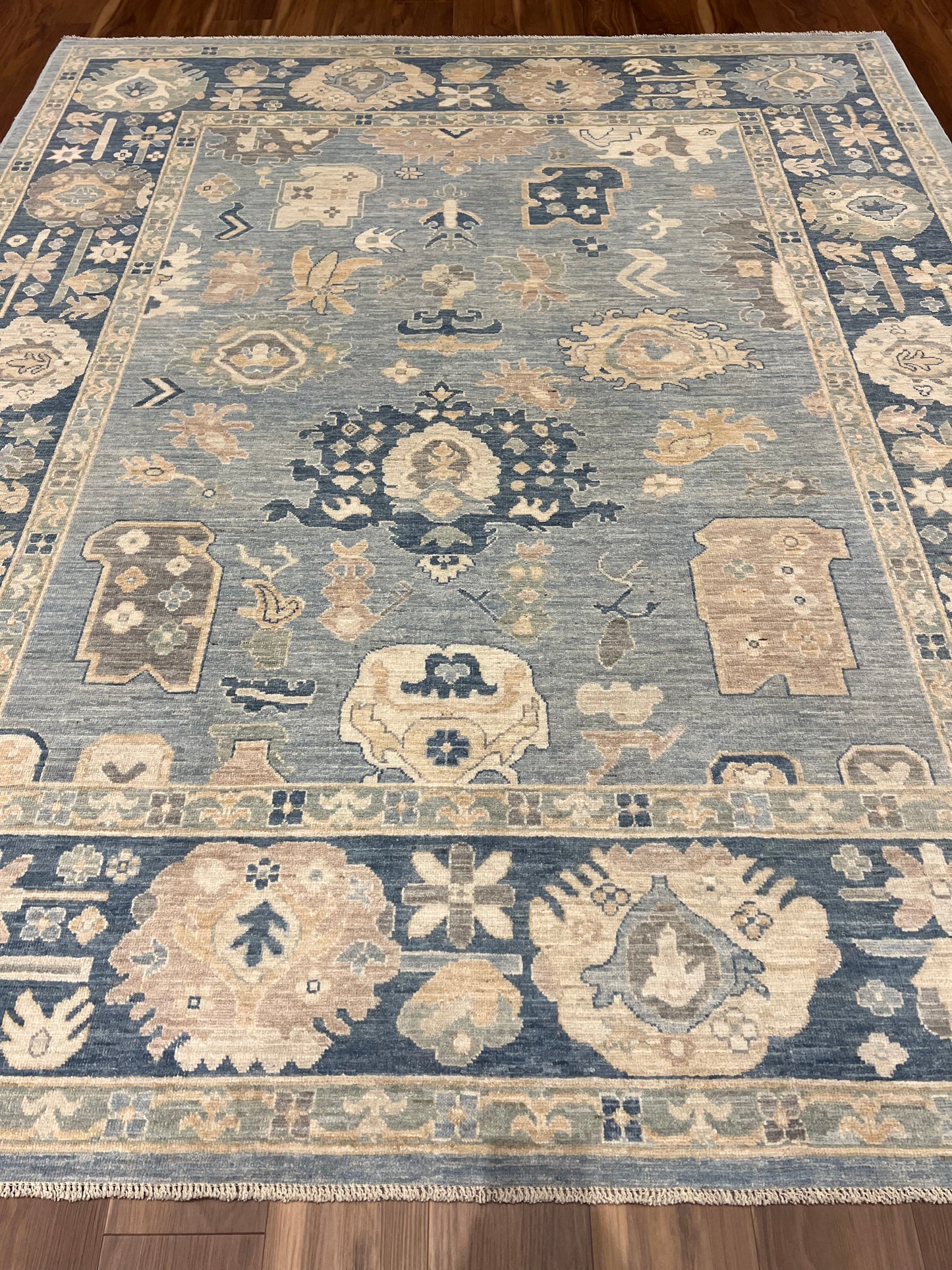 Sultanate Usak MP5155 - 8.1 x 9.8