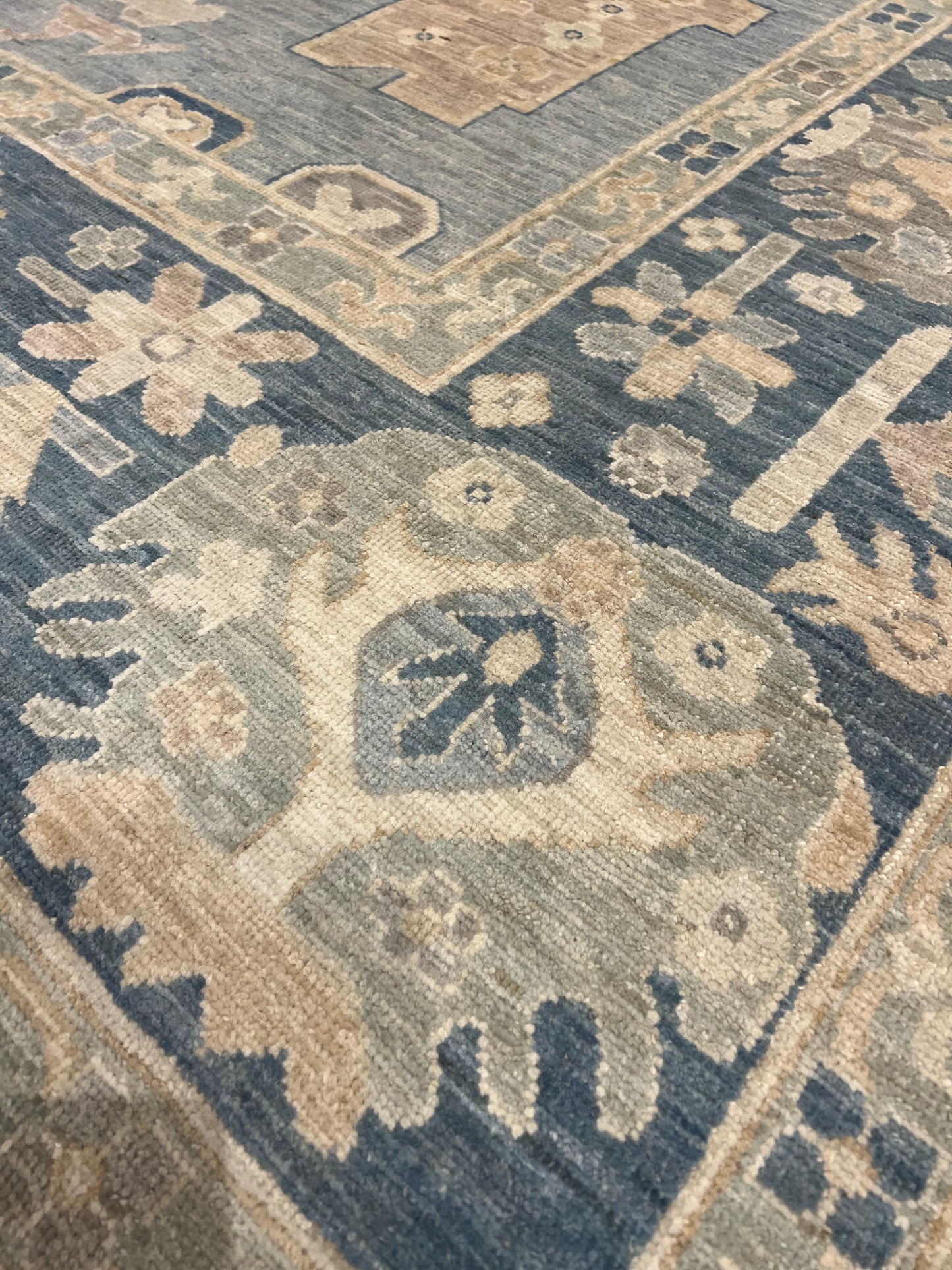 Sultanate Usak MP5155 - 8.1 x 9.8