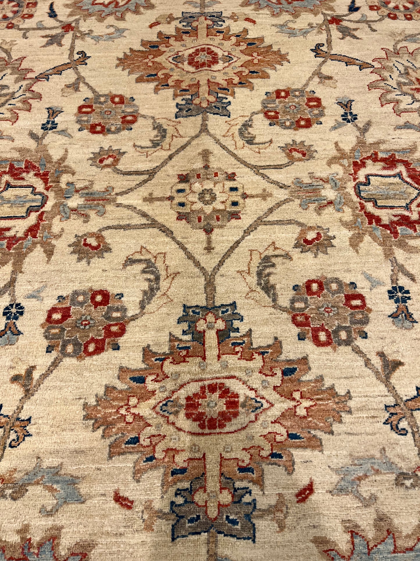 Transitional Usak MP5174 - 8 x 8