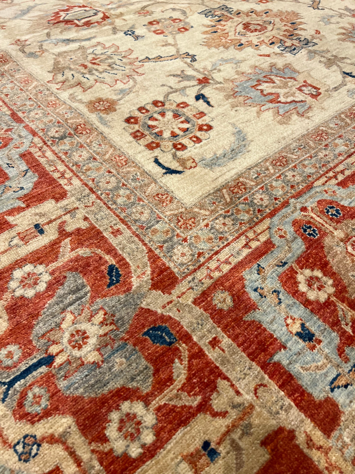 Transitional Usak MP5174 - 8 x 8