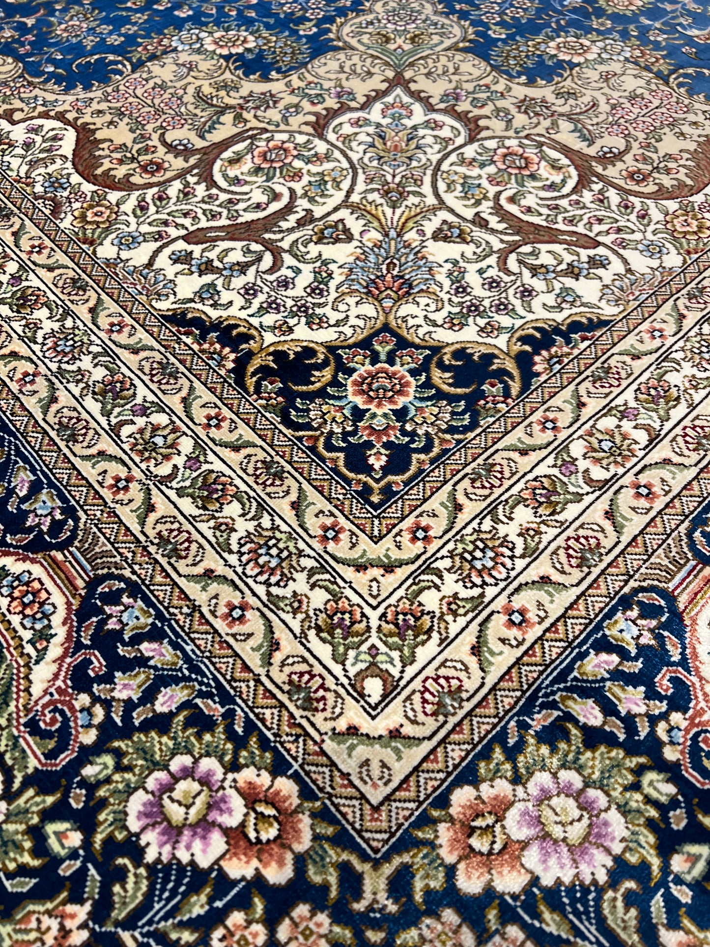 Qum Design Silk MP5202 - 9 x 12