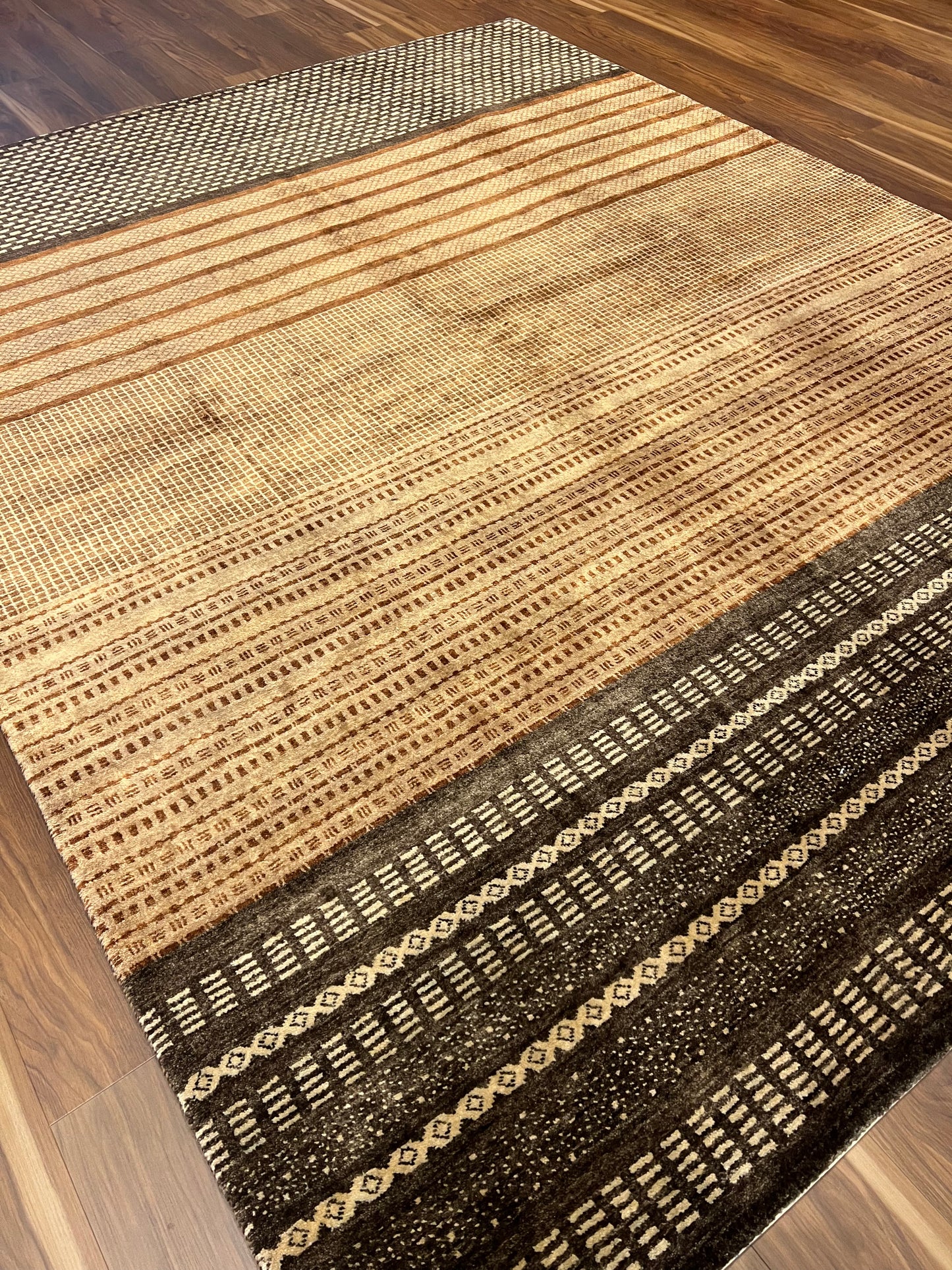 Modern Gabbeh Mocha MP5251 - 8 x 10.2