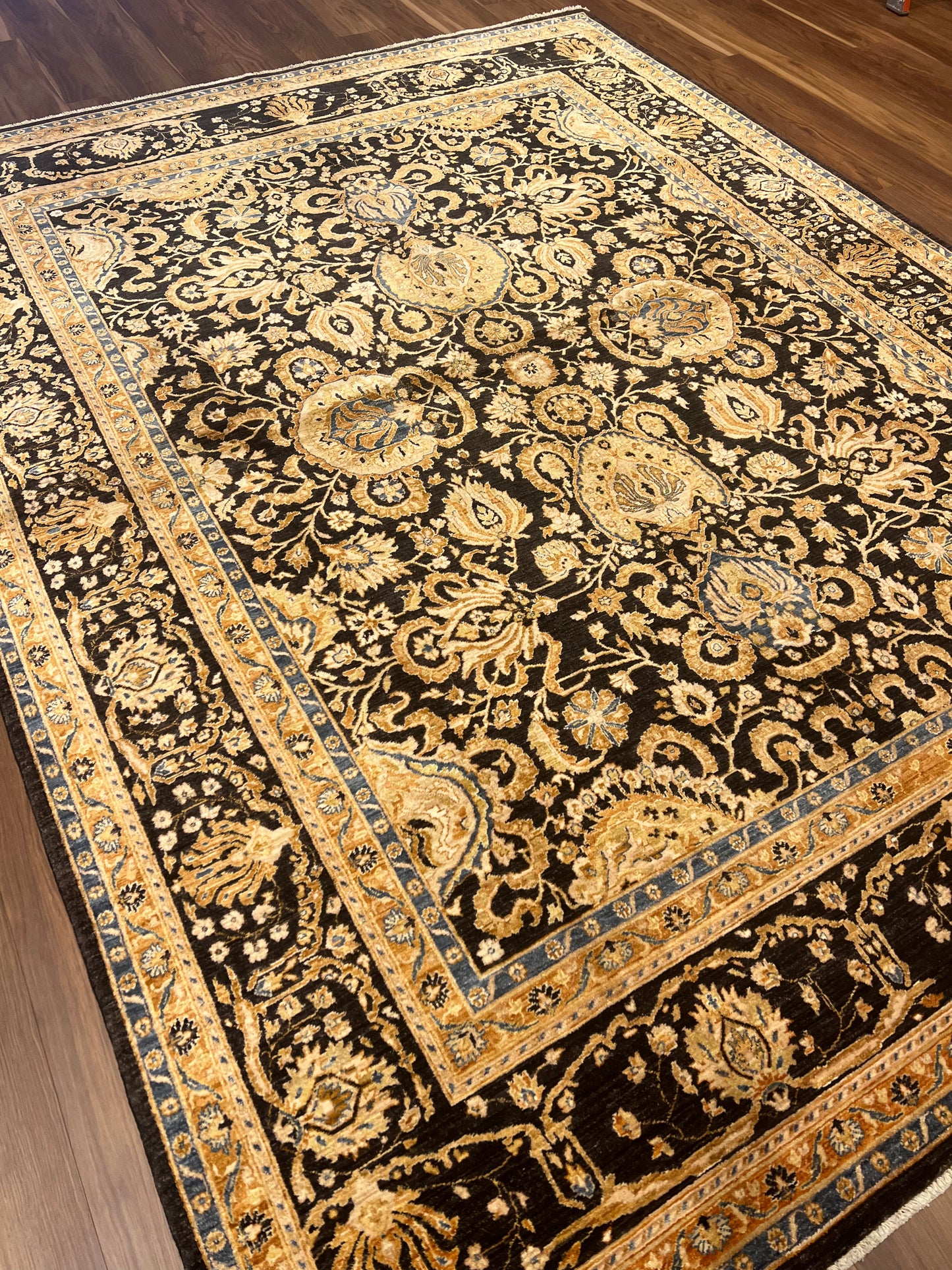 Fine Sultanabad MP5257 - 7.10 x 10.5