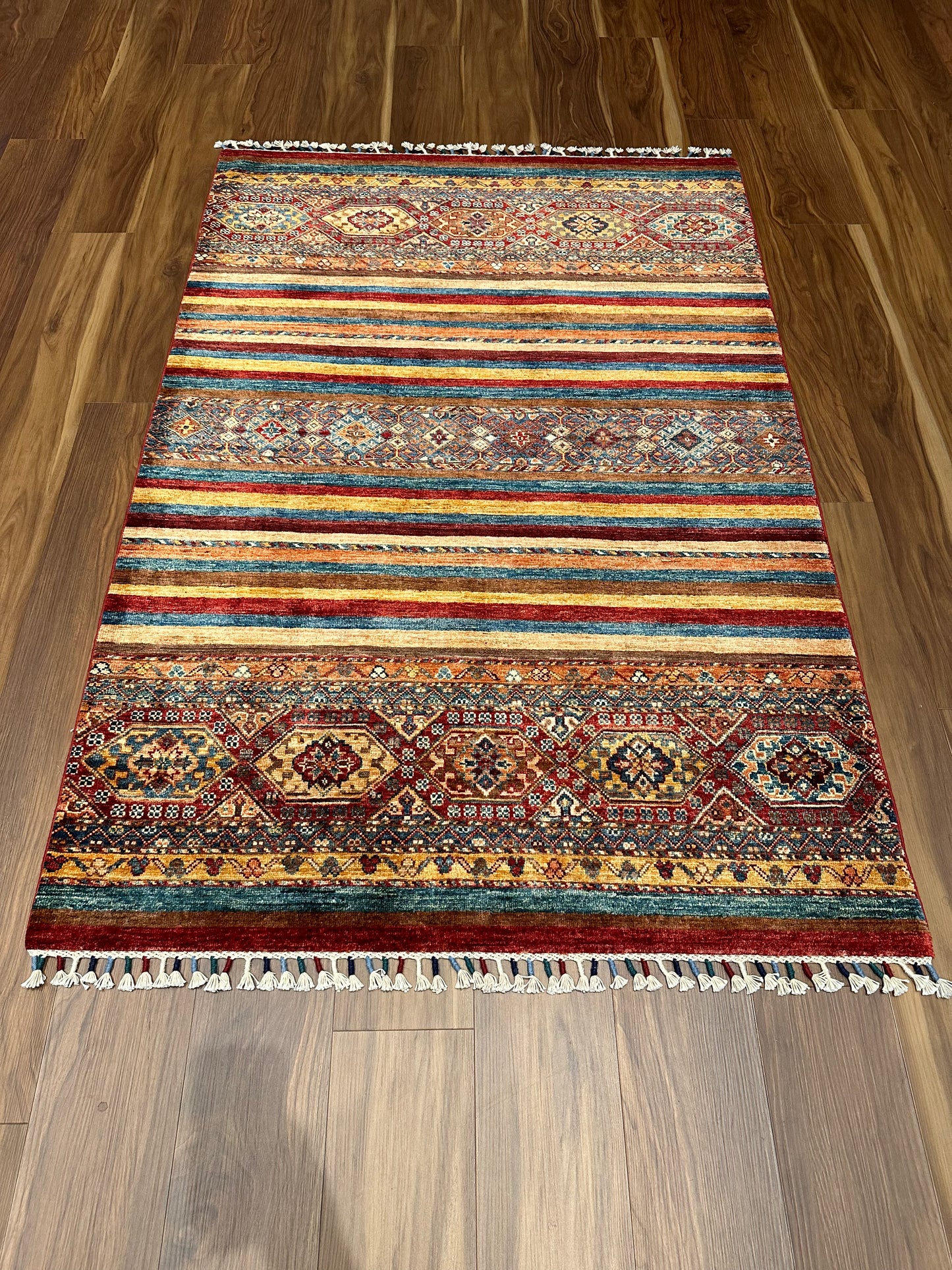 Sal Striated Traditional Wool Rug MP5584 - 4.1 x 6