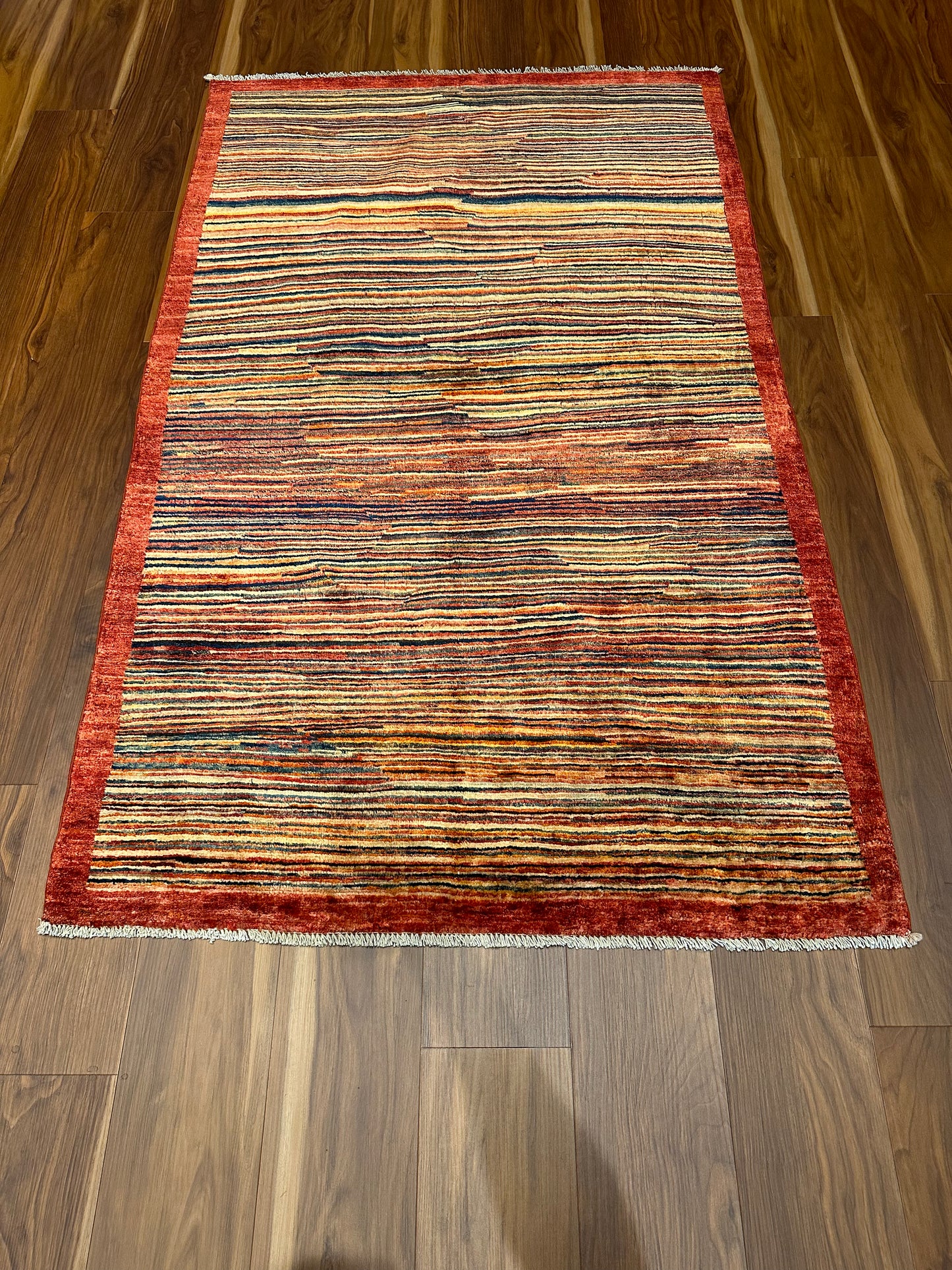 Modern Striped MP5737 - 3.9 x 6.2