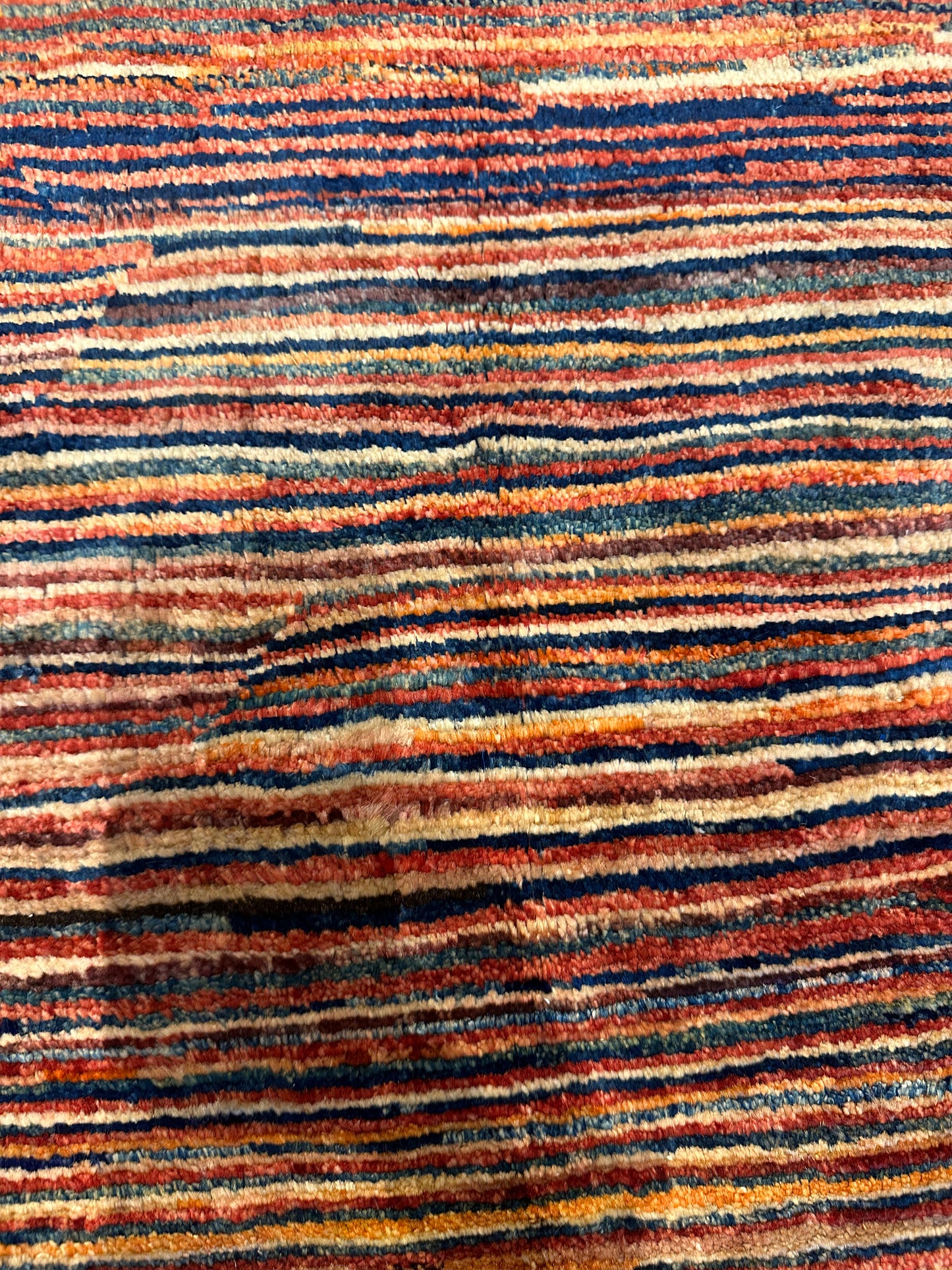 Modern Striped MP5737 - 3.9 x 6.2