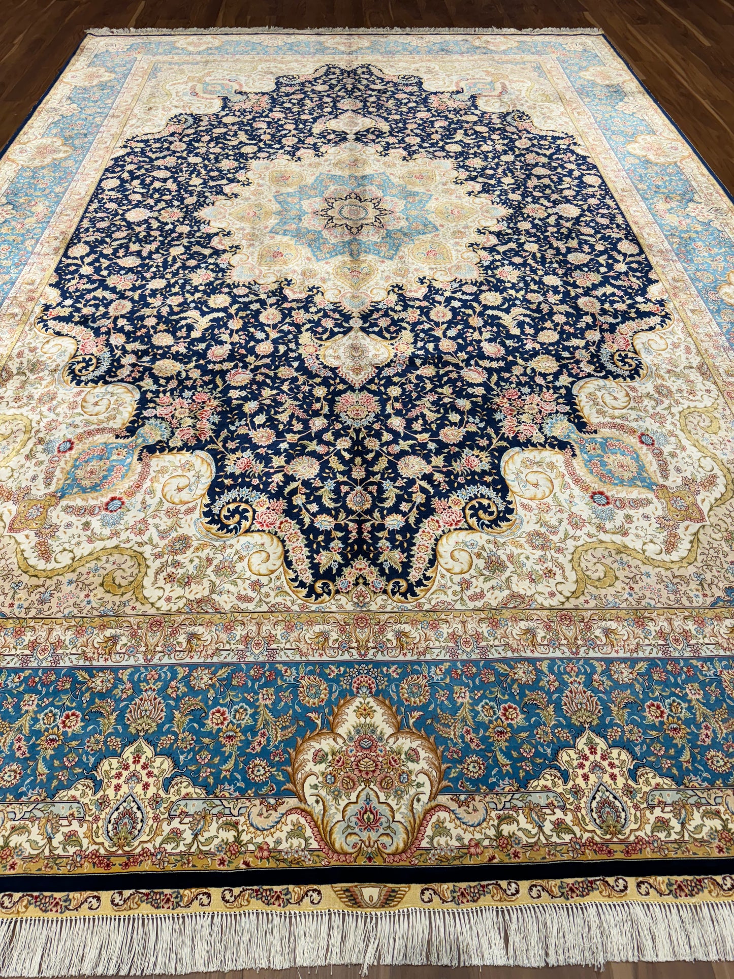Silk Qum MP6165 - 10 x 15