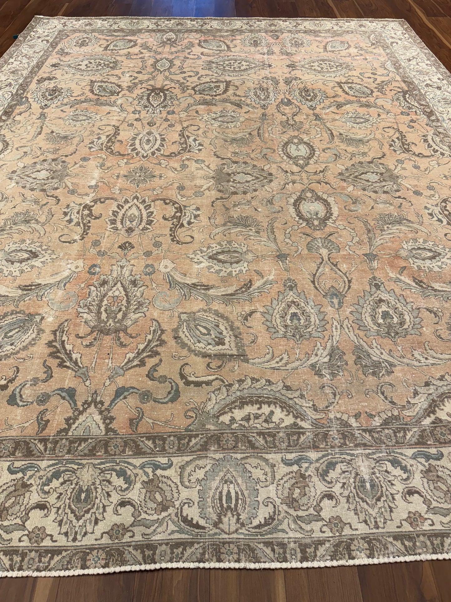 Vintage Persian MP6219 - 10.4 x 13