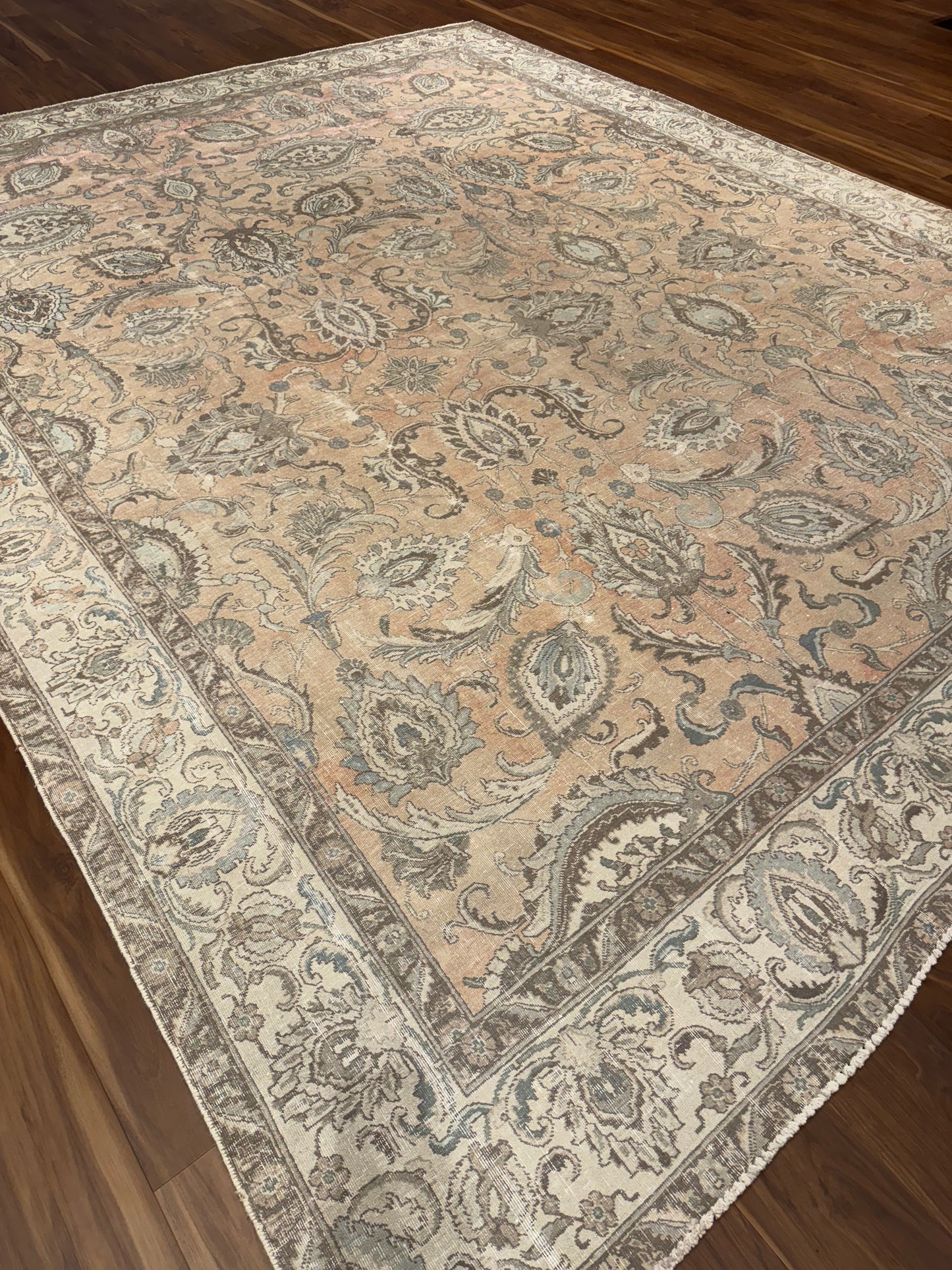 Vintage Persian MP6219 - 10.4 x 13