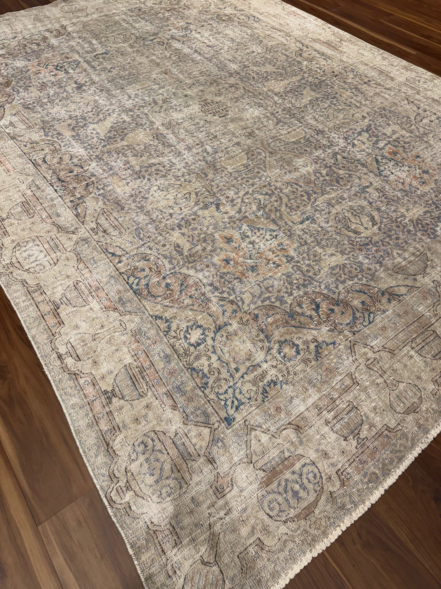 Vintage Persian MP6225 - 9 x 12.1