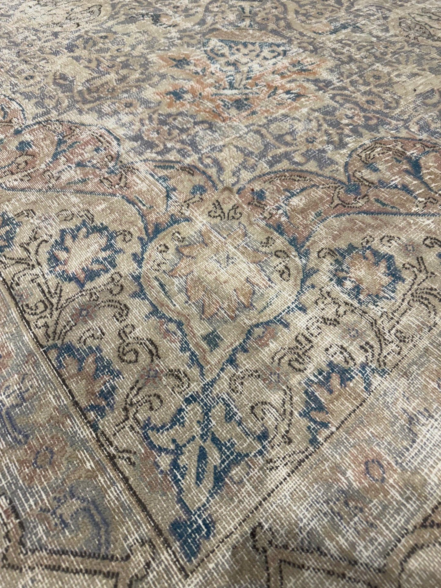 Vintage Persian MP6225 - 9 x 12.1