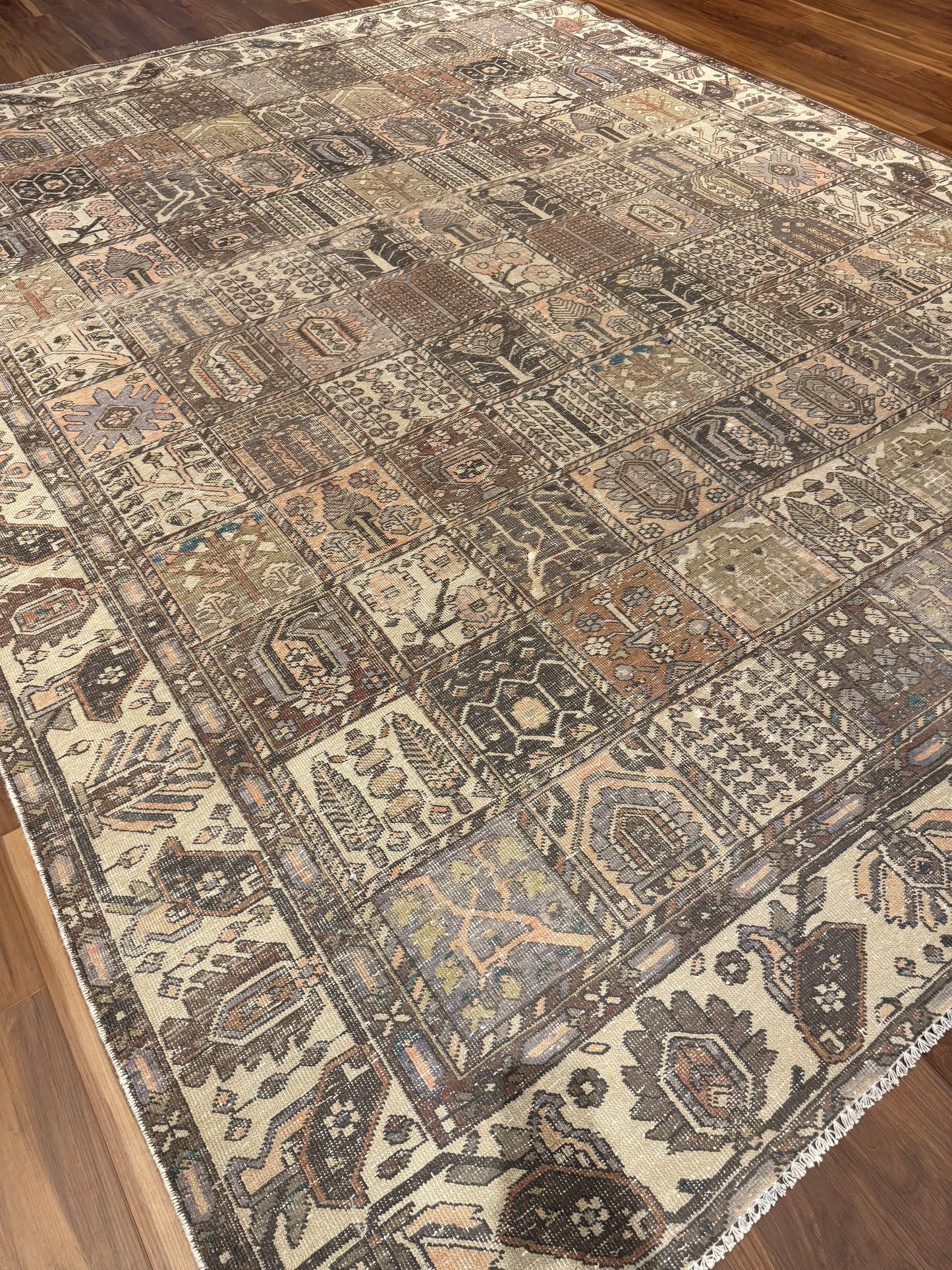 Vintage Bakhtiari MP6226 - 10.6 x 13.4