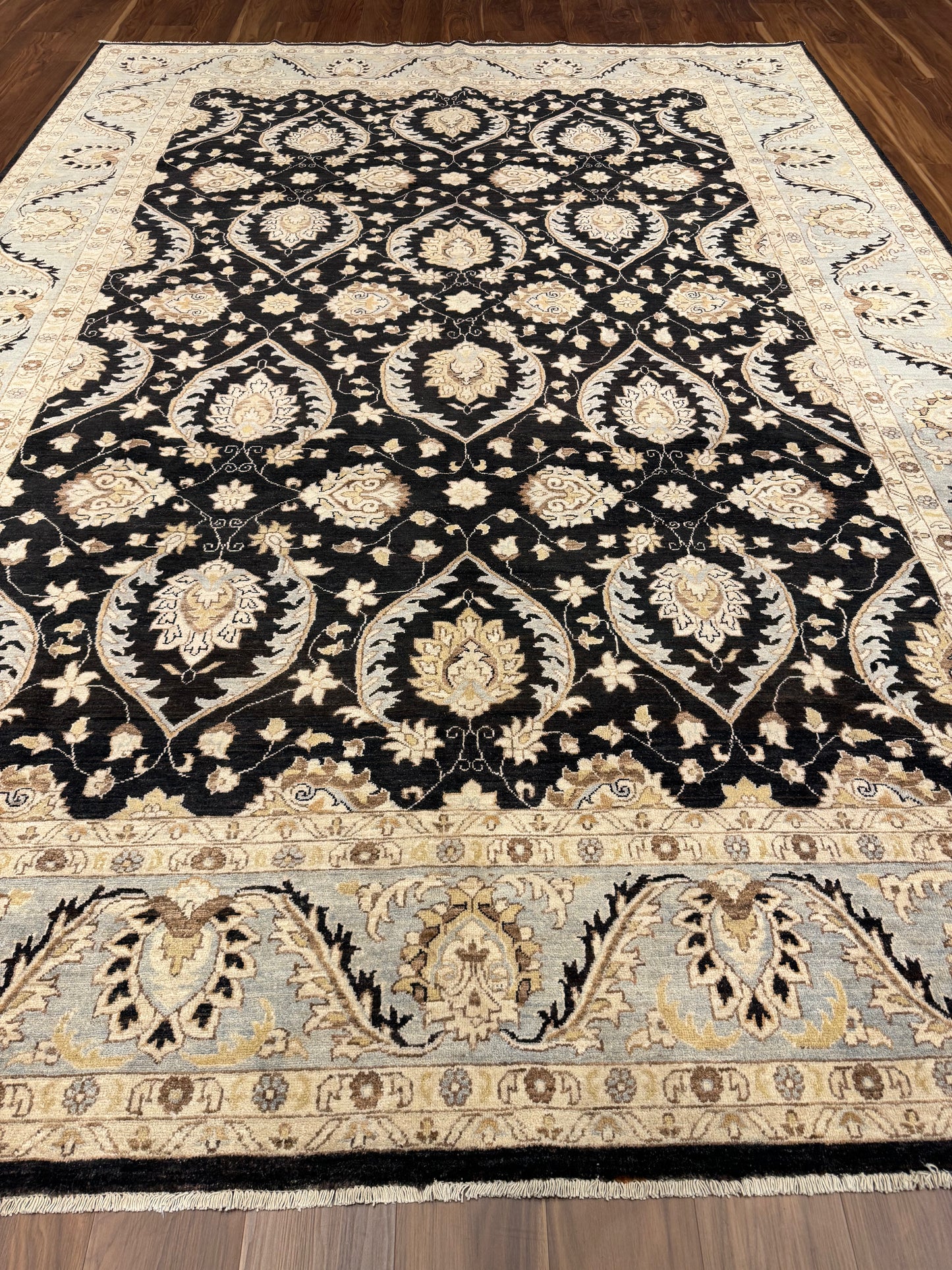Sultanabad (Usak) MP6233 - 9.8 x 13.8