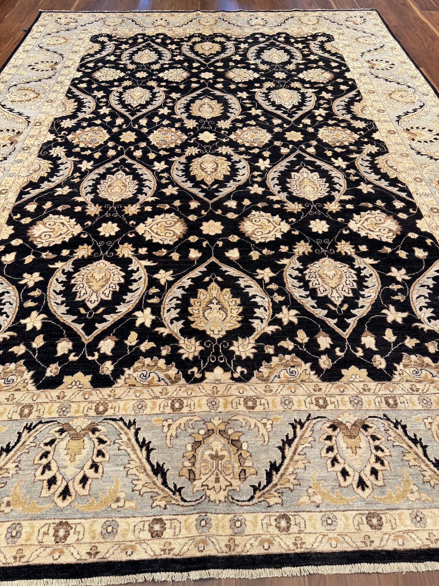 Sultanabad (Usak) MP6233 - 9.8 x 13.8