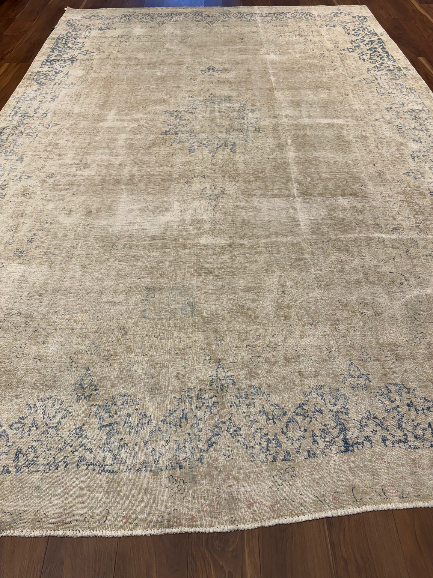 Vintage Persian MP6247 -  9 x 12.9