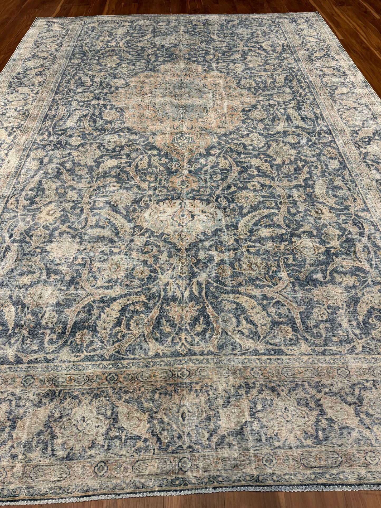 Vintage Persian MP6270 - 9.8 x 14