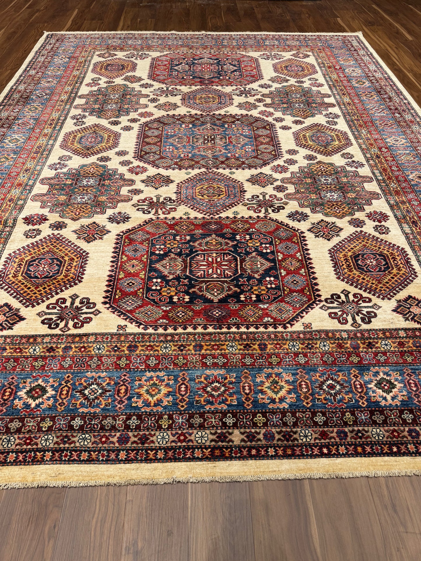 Kazak (Ararat) MP6282 - 10.1 x 13.6