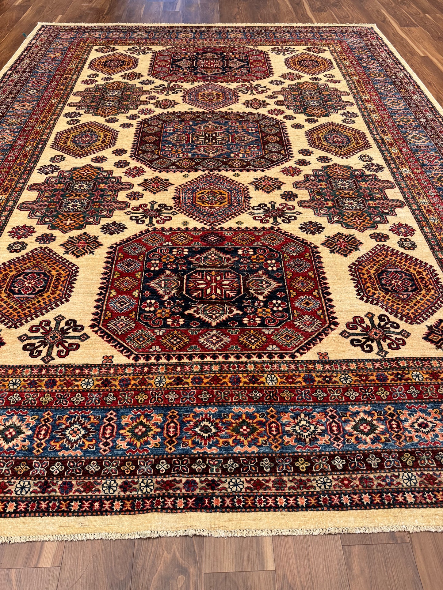 Kazak (Ararat) MP6282 - 10.1 x 13.6