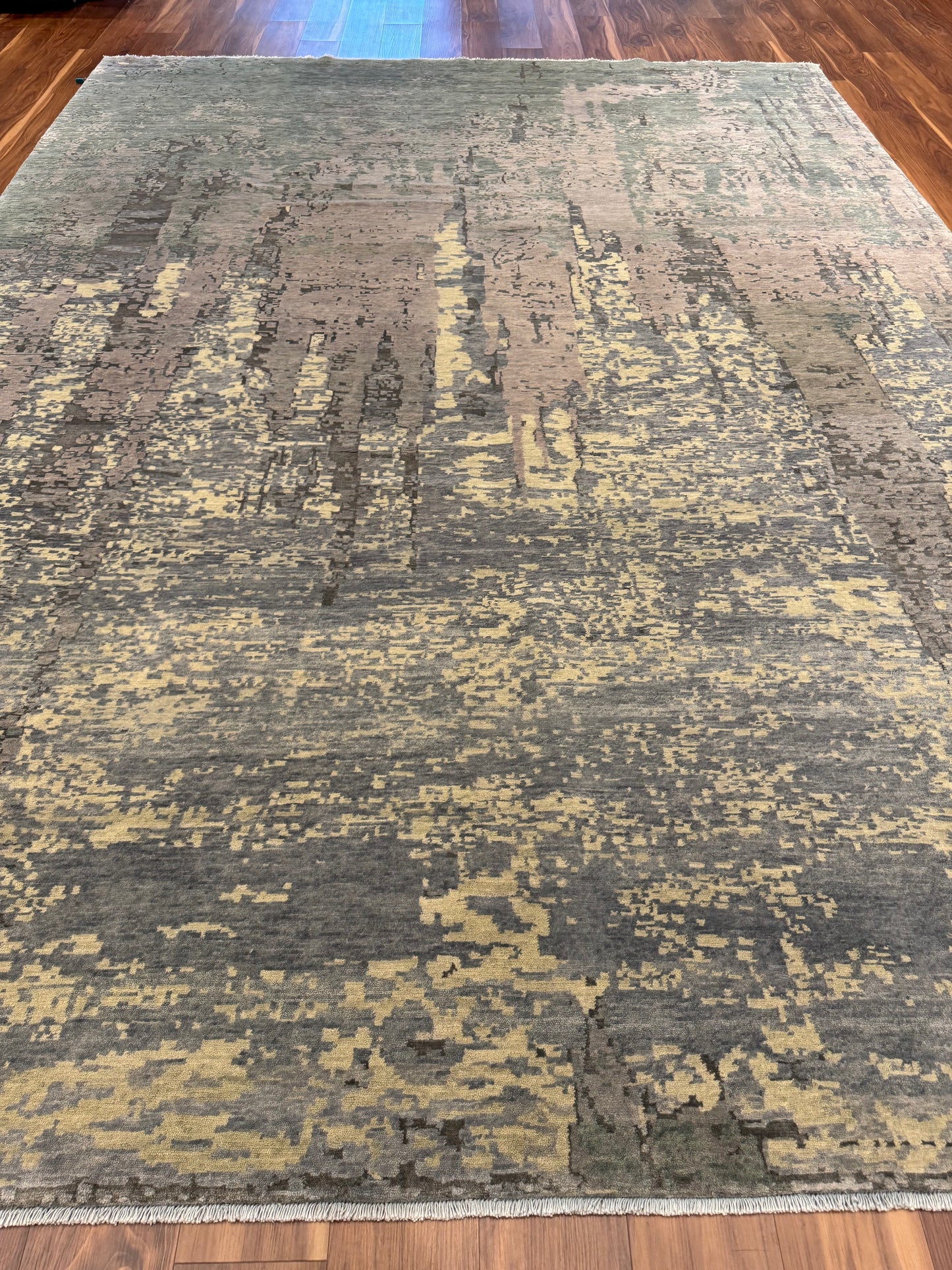 Lustrous Hues Abstract Rug MP6375 - 10.3 x 14.1