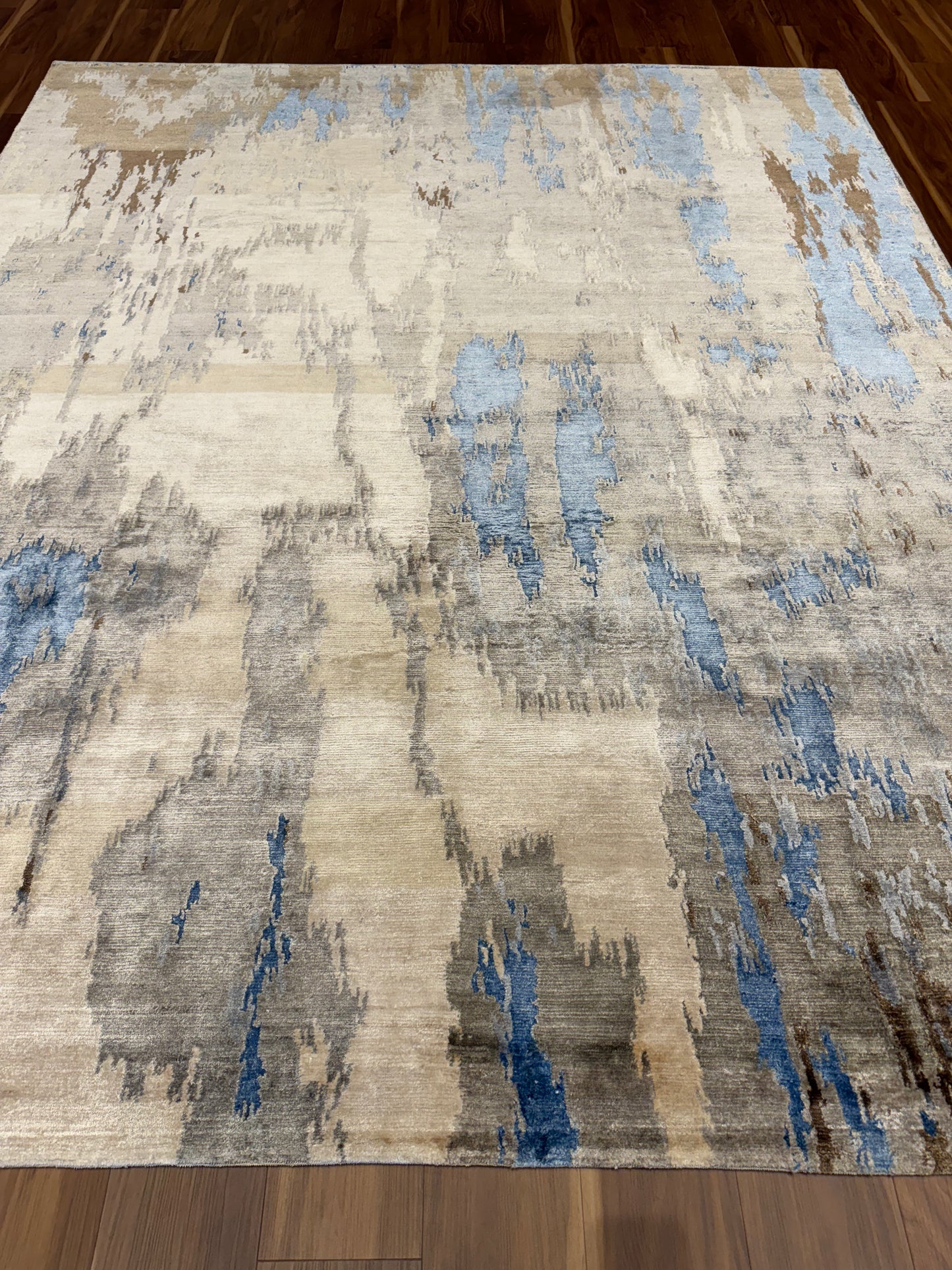 Serene Hues Abstract Silk Rug MP6407 - 8 x 9.9