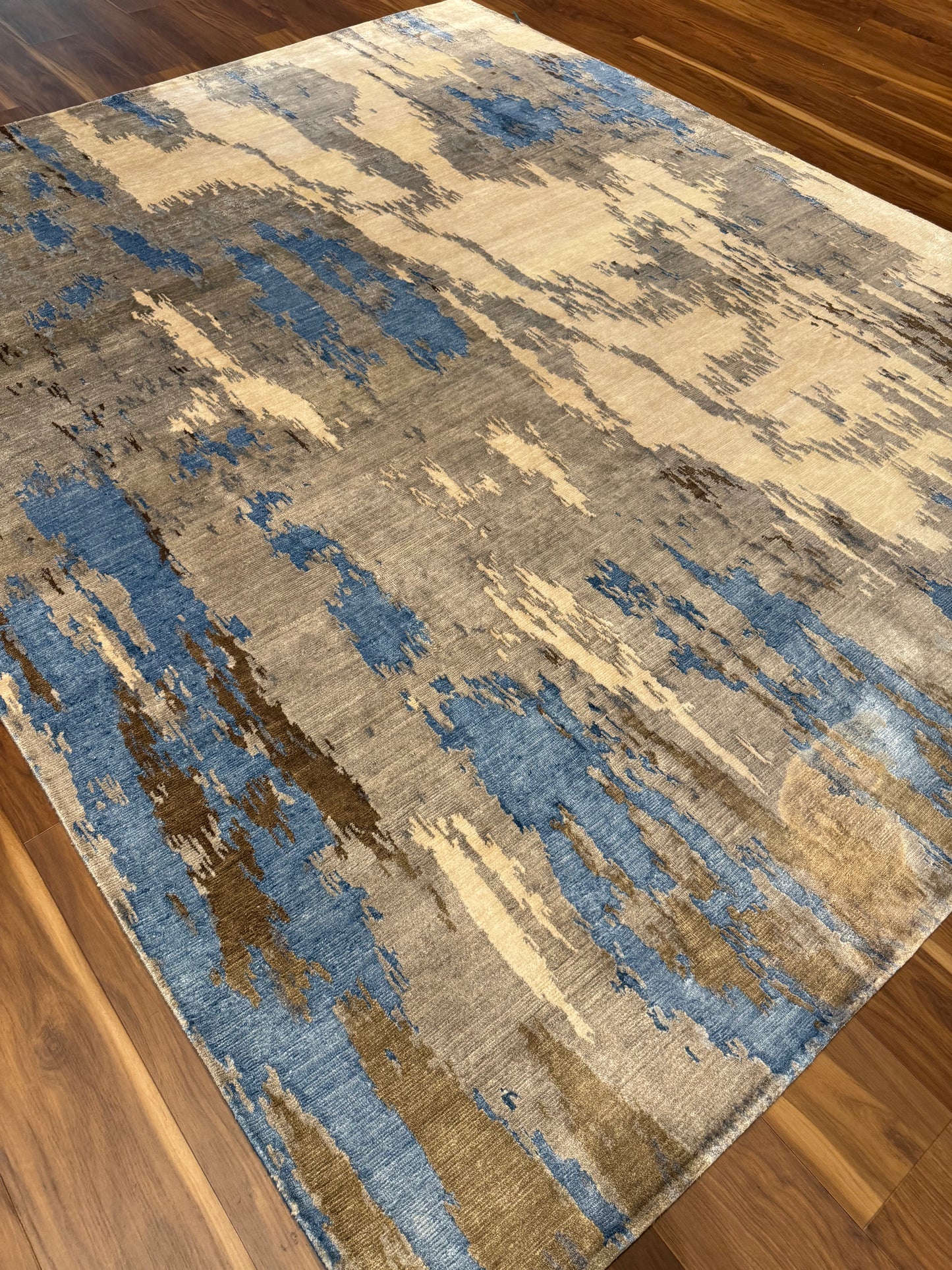 Serene Hues Abstract Silk Rug MP6407 - 8 x 9.9