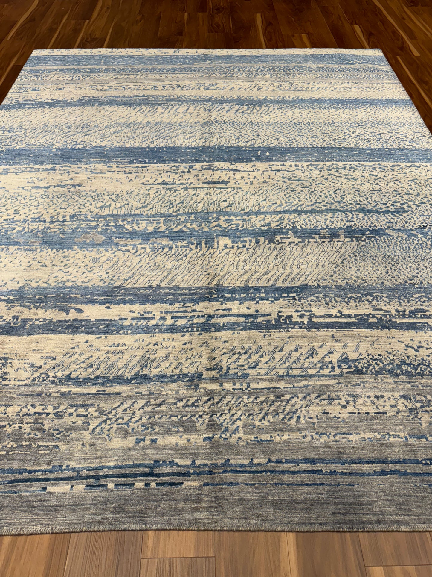 Modern Striped MP6447 - 7.10 x 10.2
