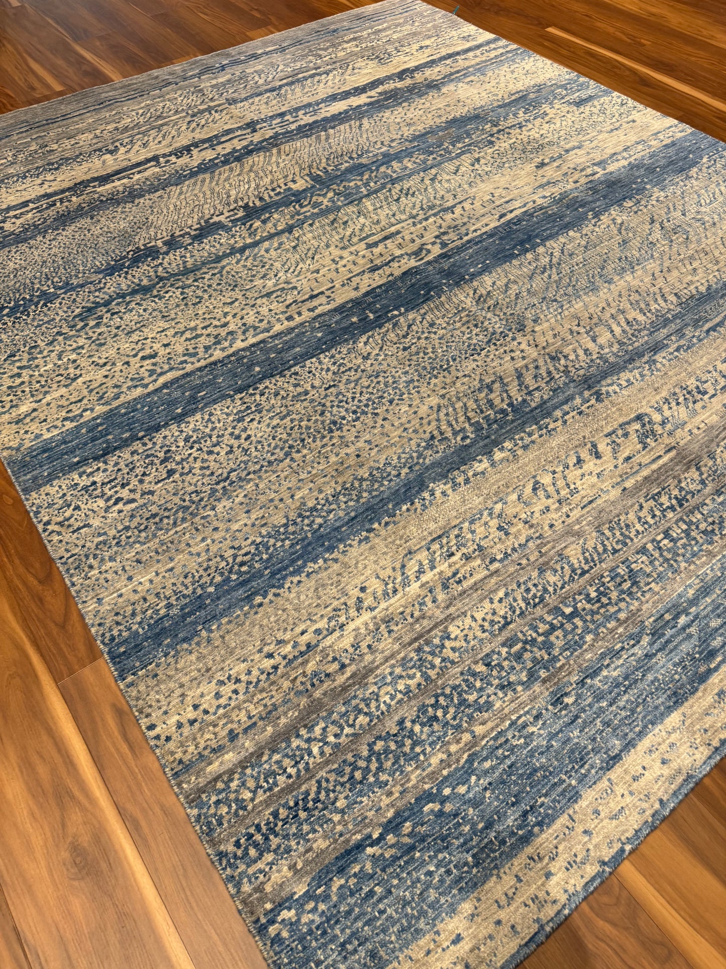Modern Striped MP6447 - 7.10 x 10.2