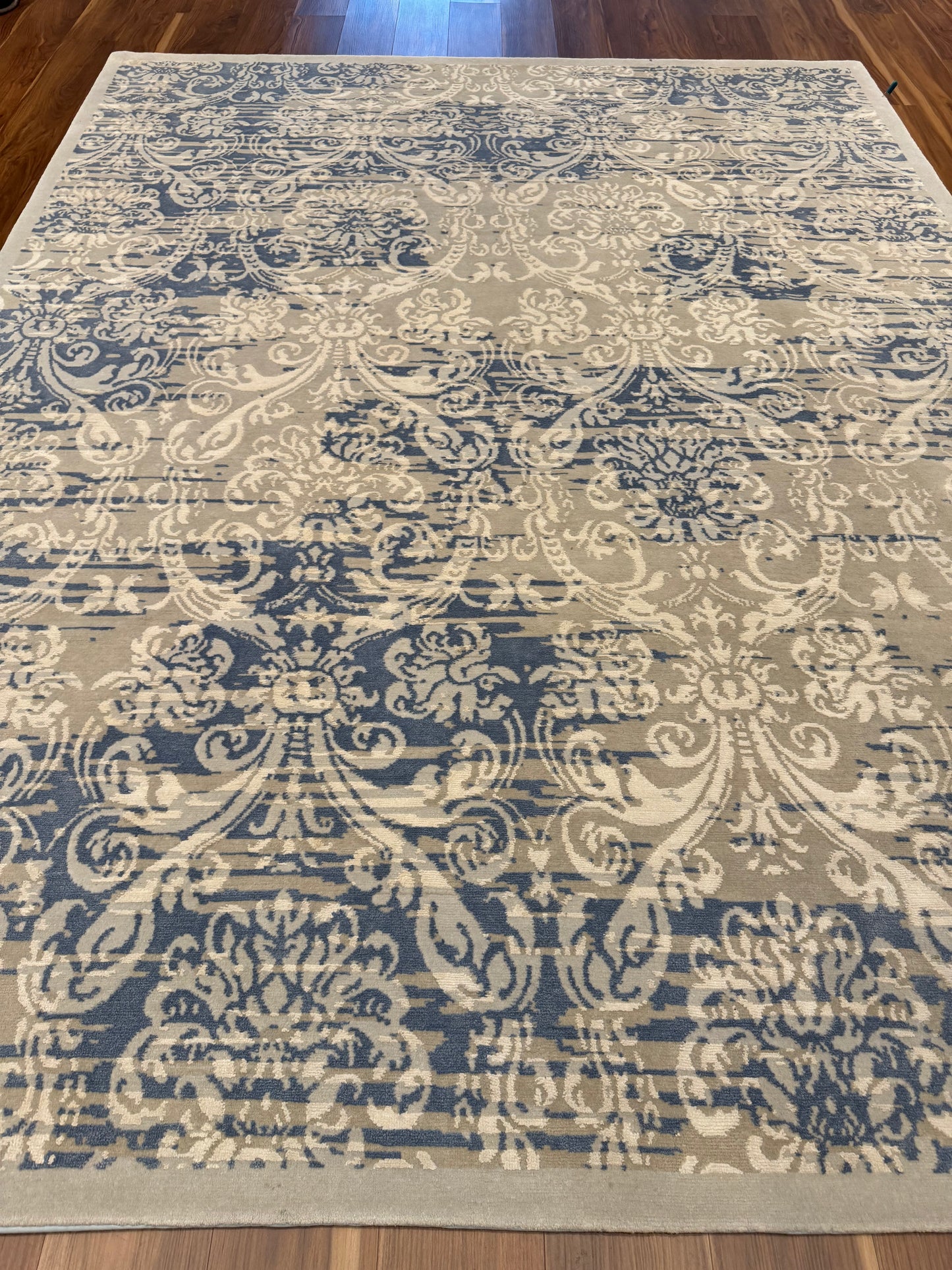 Modern Floral Rug MP6471 - 8 x 10.6