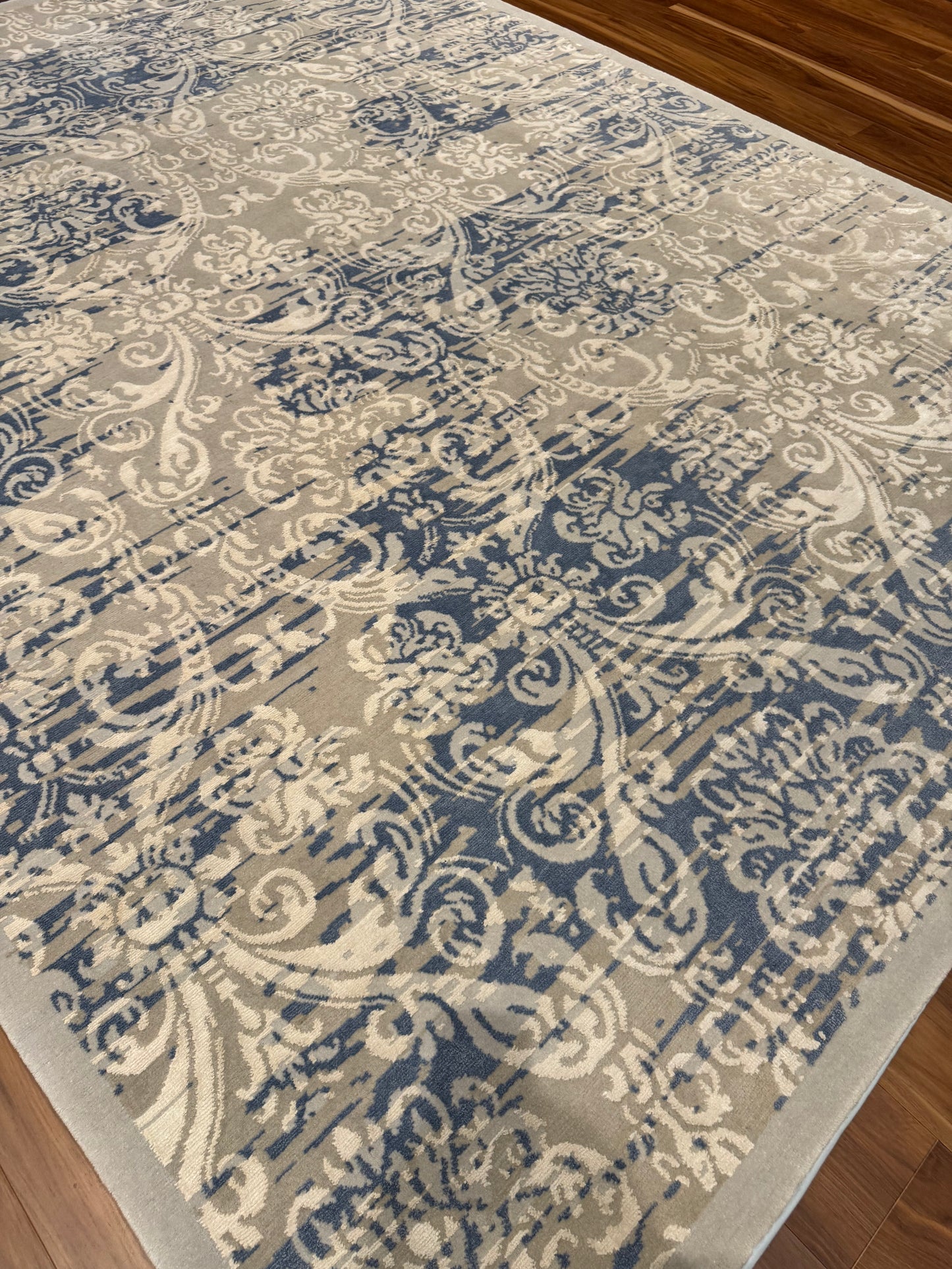 Modern Floral Rug MP6471 - 8 x 10.6