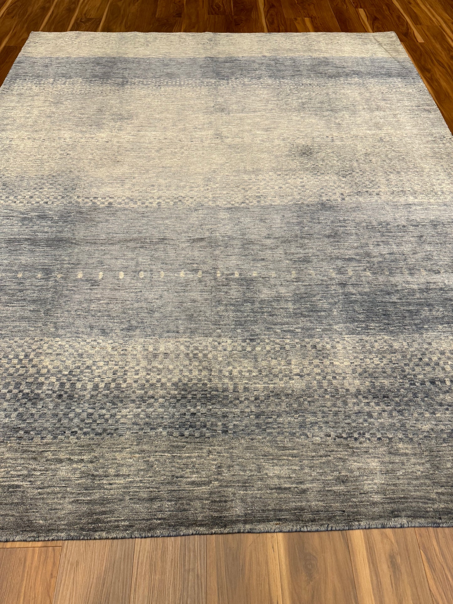 Modern Striped MP6493 - 8 x 9.9