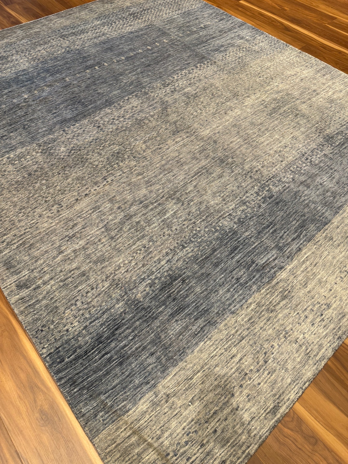 Modern Striped MP6493 - 8 x 9.9