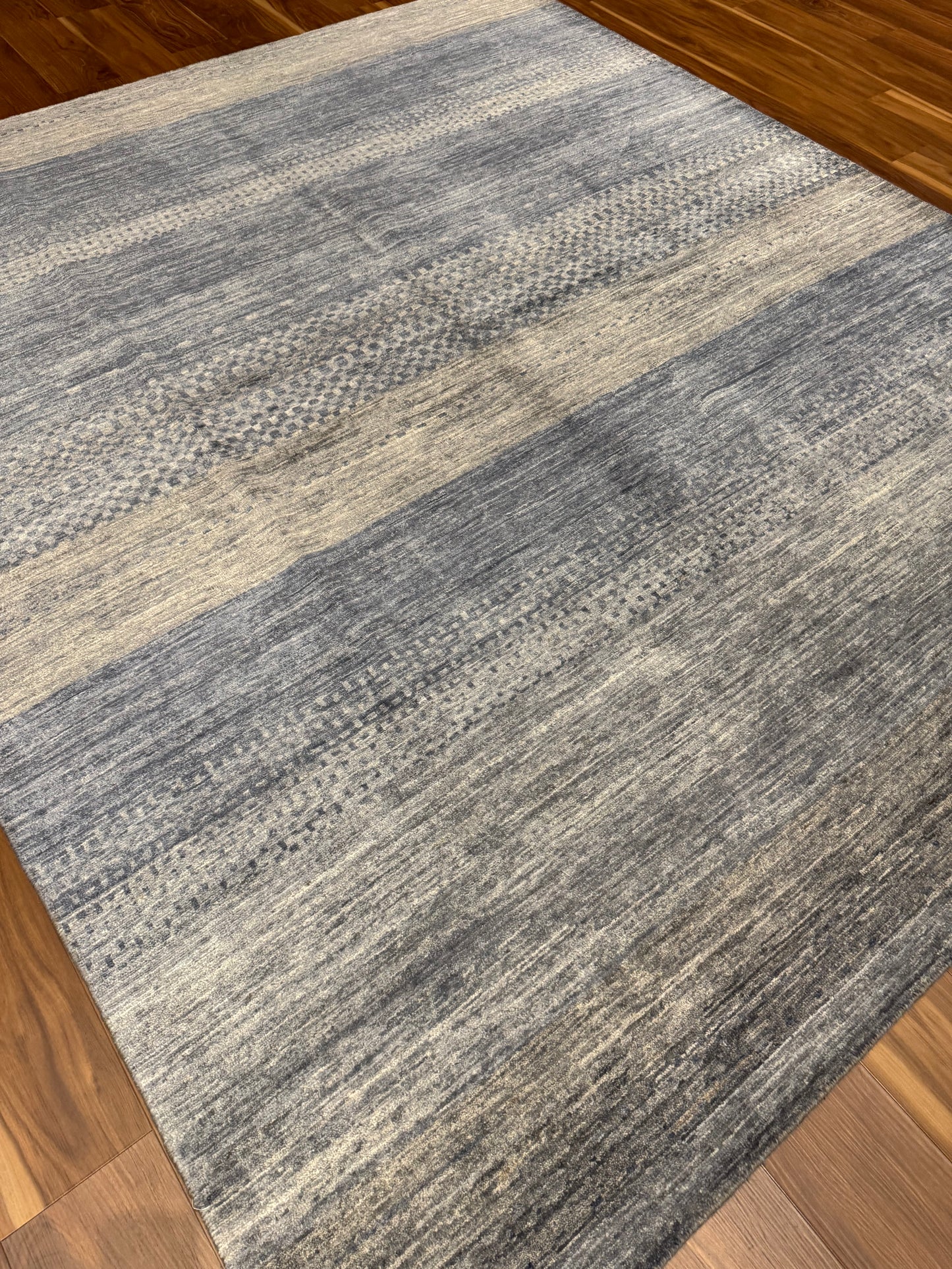 Modern Striped MP6498 - 8.2 x 9.6