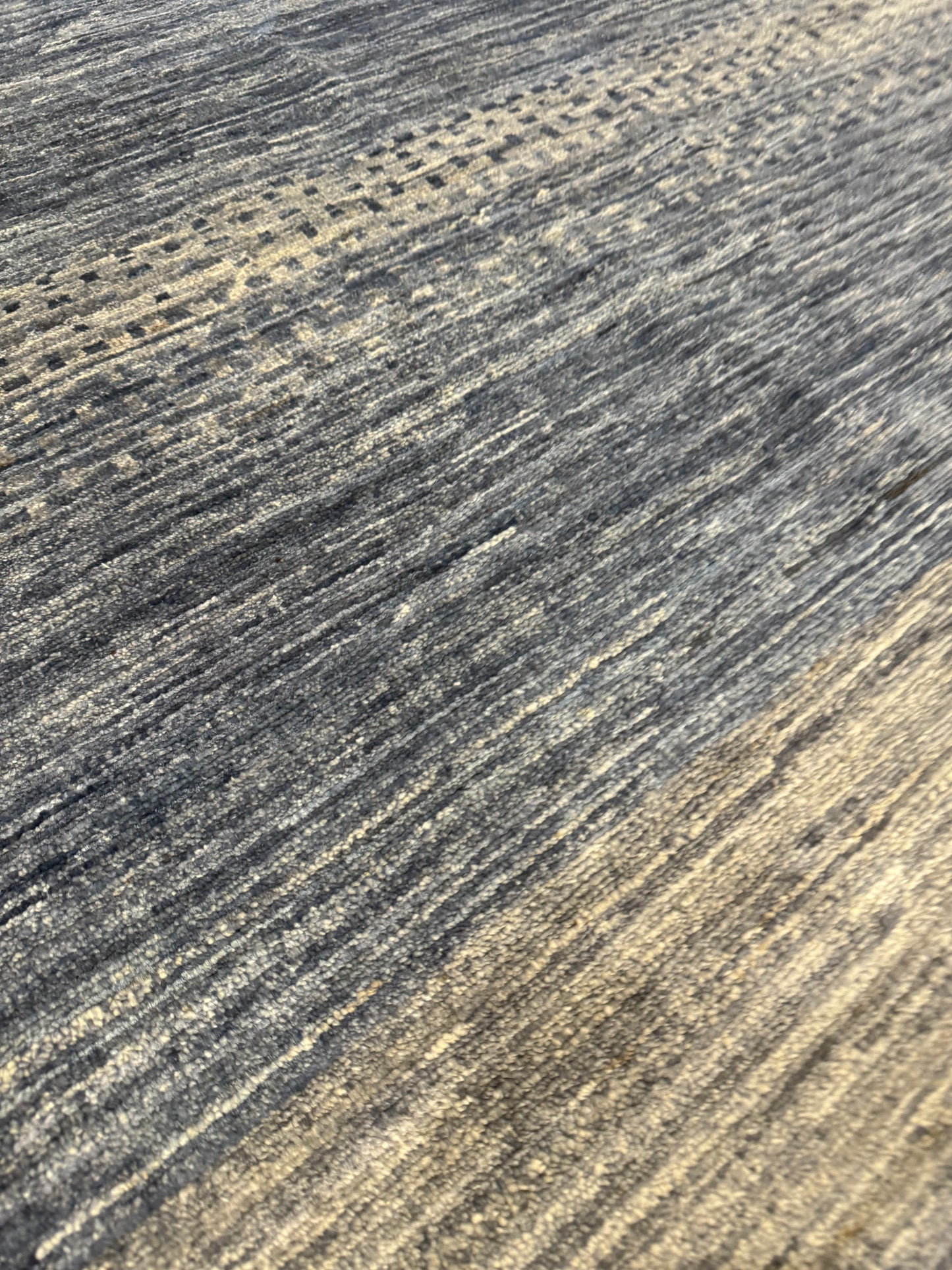 Modern Striped MP6498 - 8.2 x 9.6