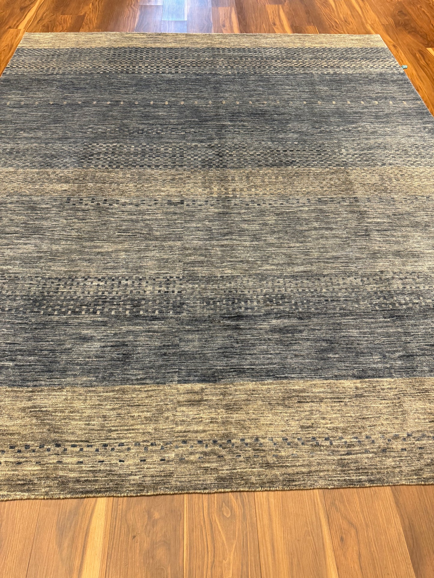 Modern Striped MP6507 - 7.11 x 9.5