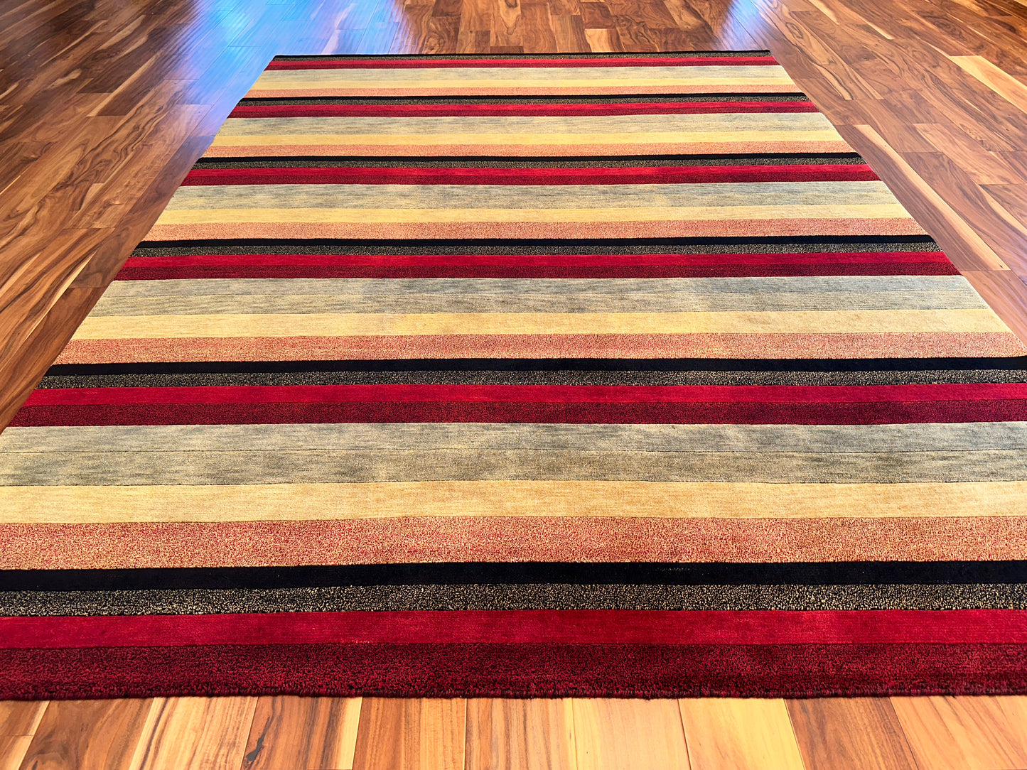 Modern Striped SR6093 - 9 x 11.9