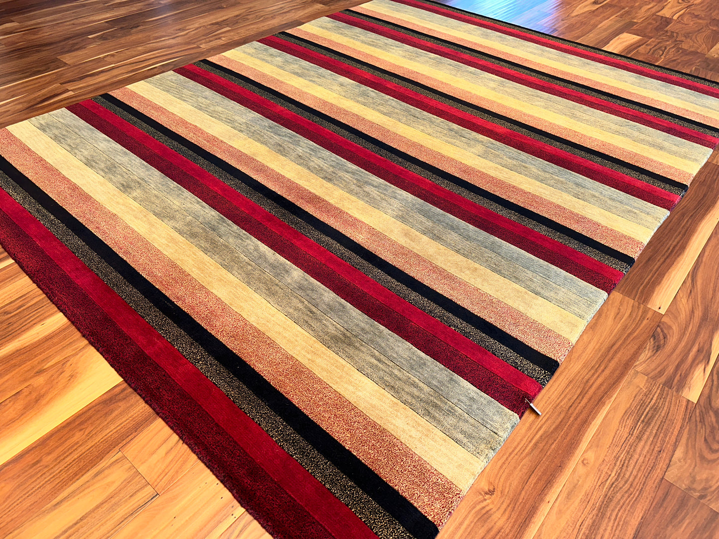 Modern Striped SR6093 - 9 x 11.9