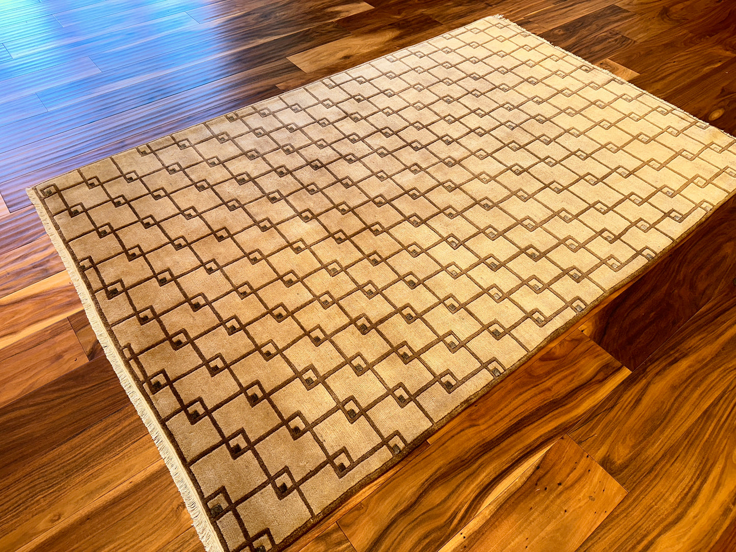 Modern Geometric SR6584 - 5.2 x 8.1