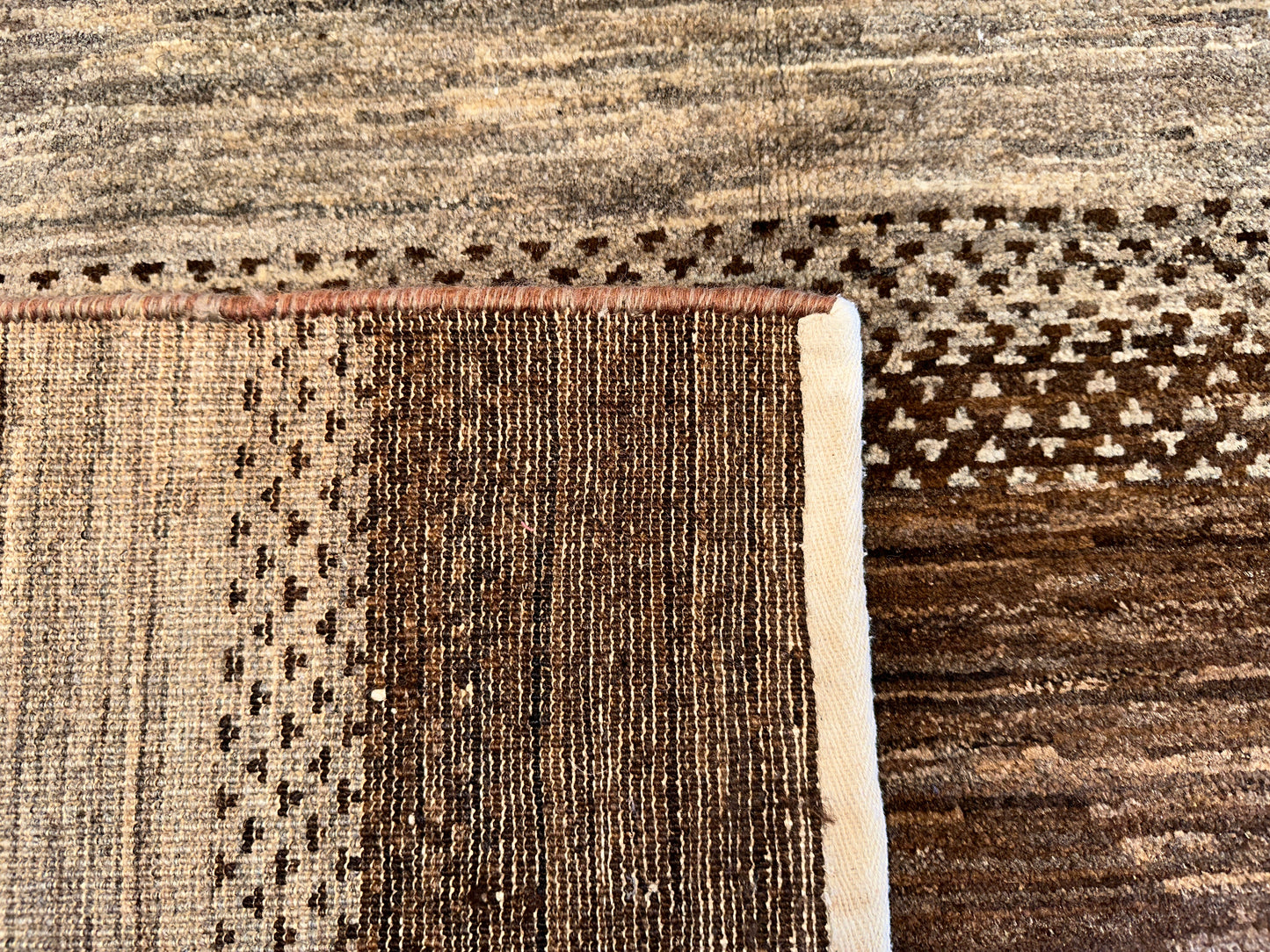Modern Striped SR6653 - 5.1 x 7.11