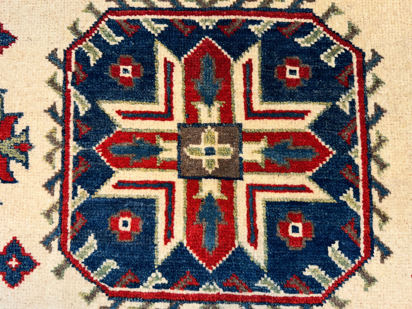 Kazak SR6682 - 5.1 x 6.9