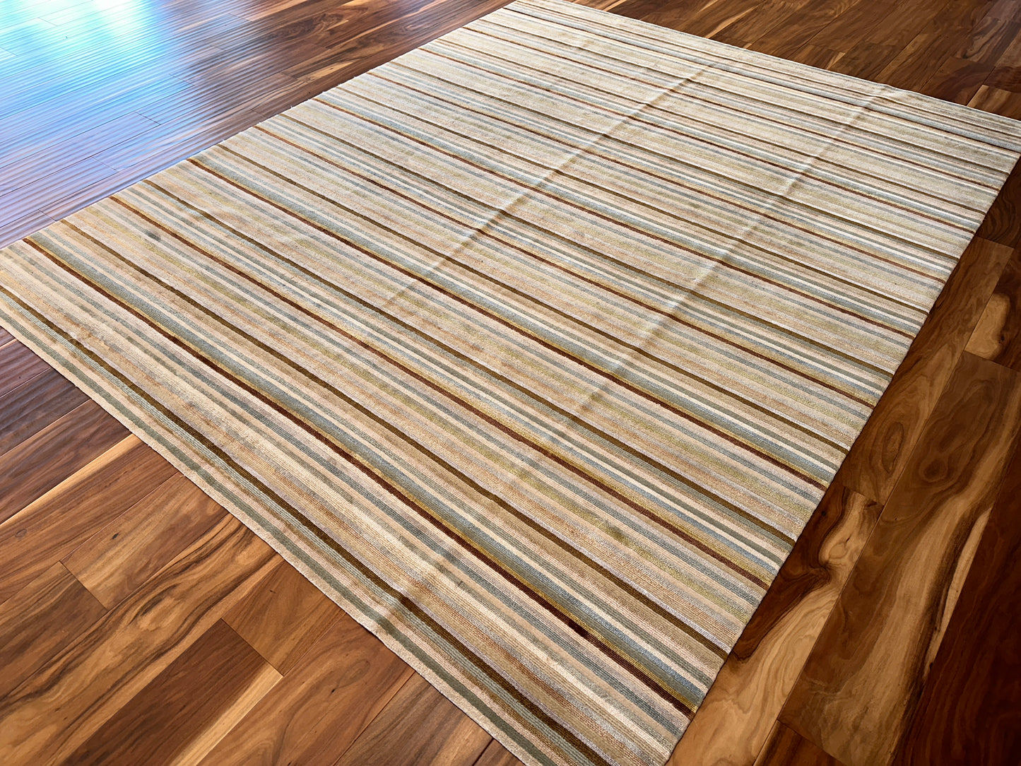 Modern Striped SR7403 - 8 x 9.3