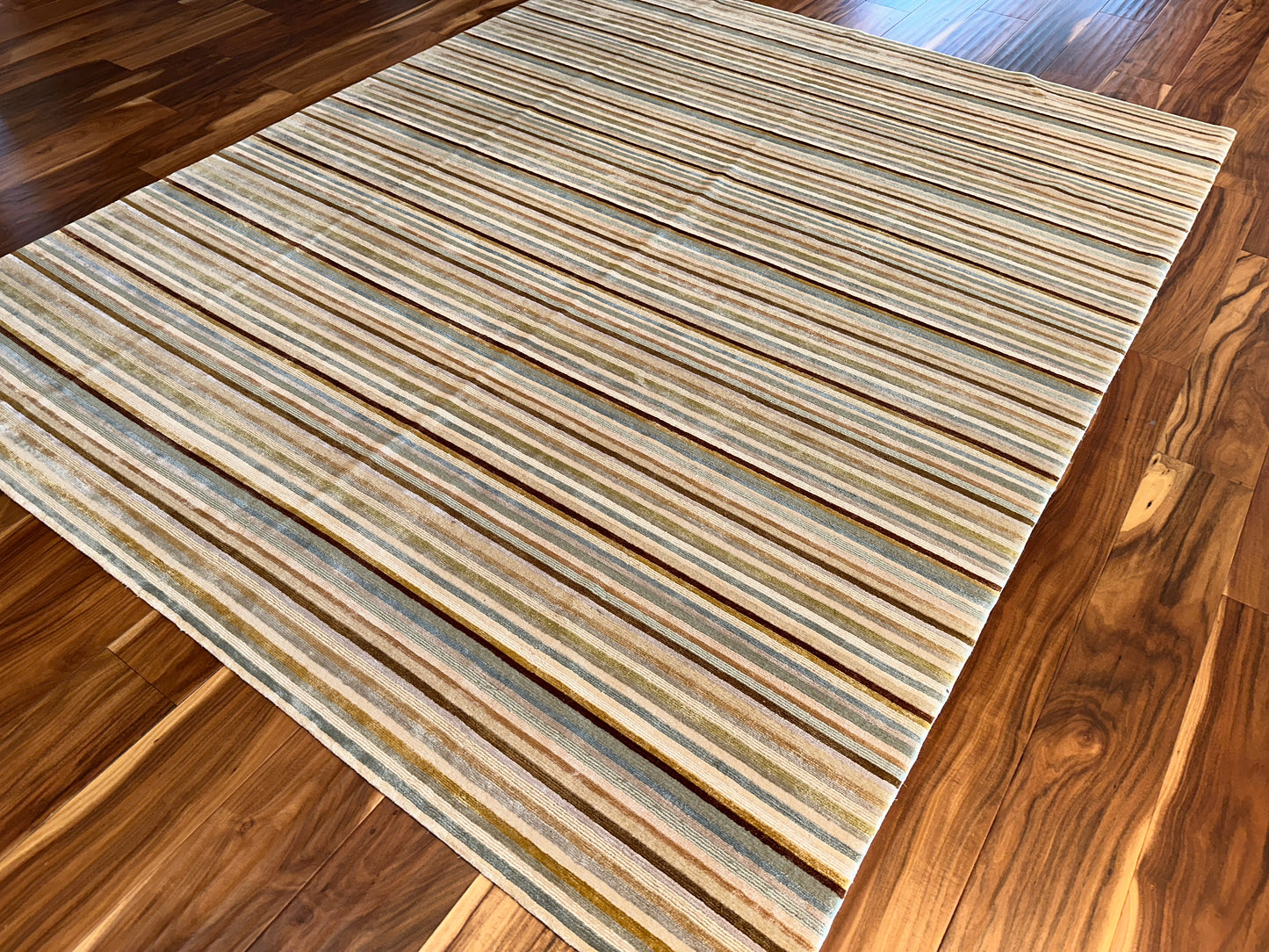 Modern Striped SR7403 - 8 x 9.3