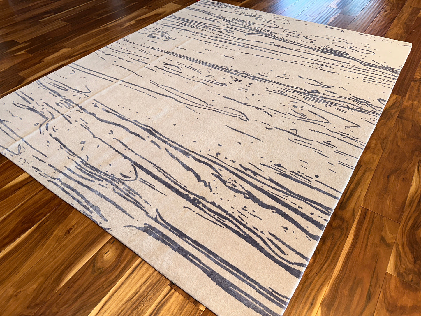 Modern Striped SR7483 - 8.1 x 10