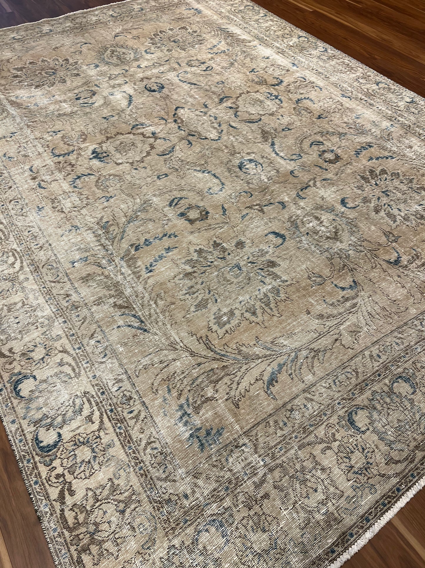 Vintage Isfahan MP5236 - 8.9 x 12.2