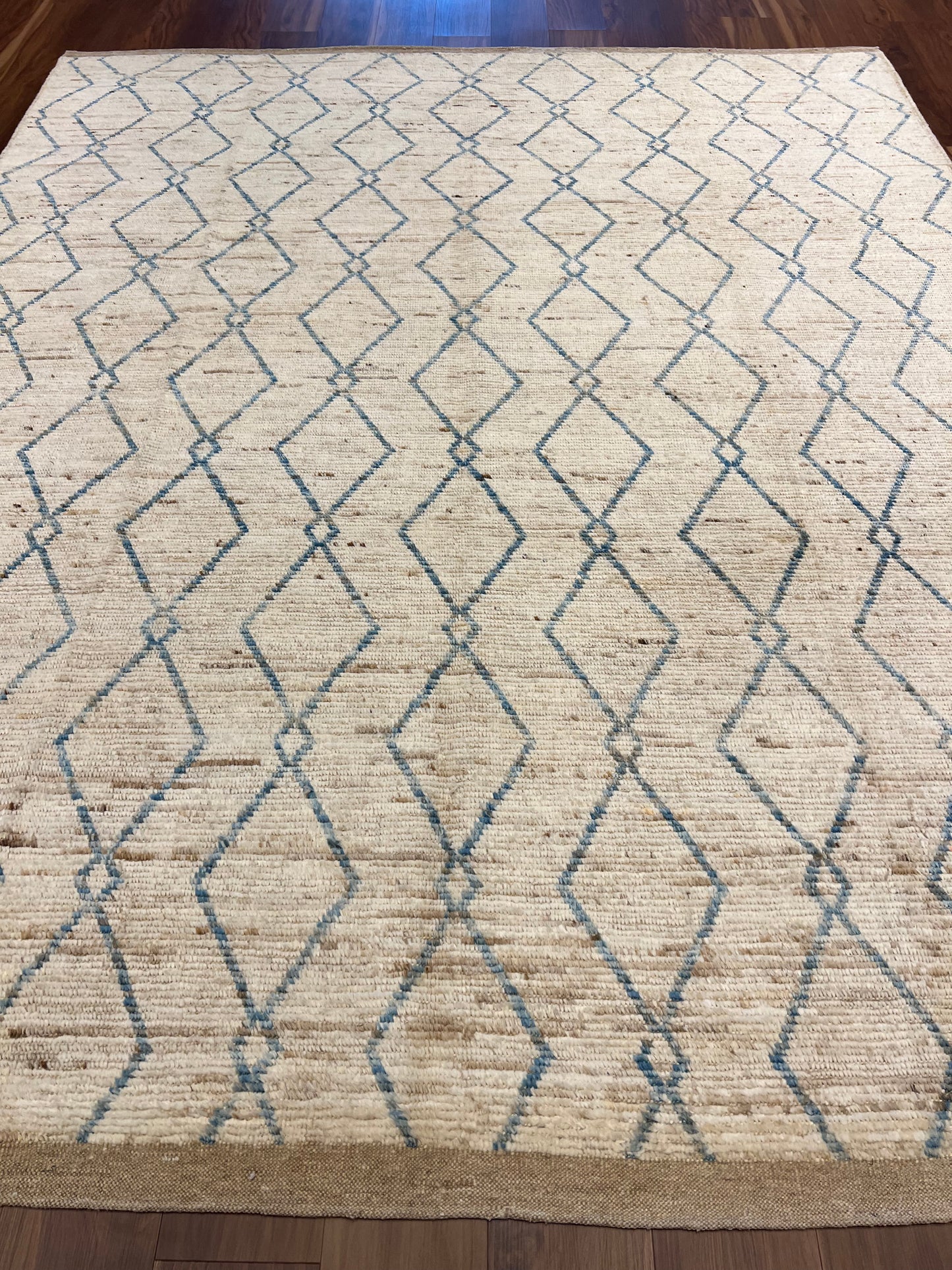 Subtle Elegance Moroccan Lattice Wool Rug Moroccan MP5291 - 8.3 x 10.2