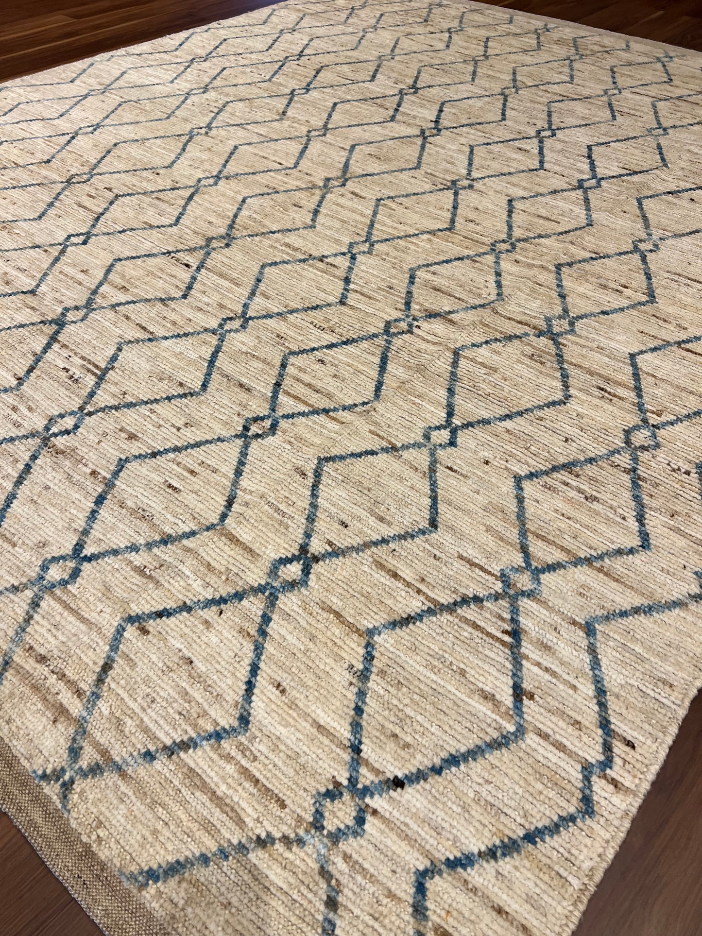 Subtle Elegance Moroccan Lattice Wool Rug Moroccan MP5291 - 8.3 x 10.2