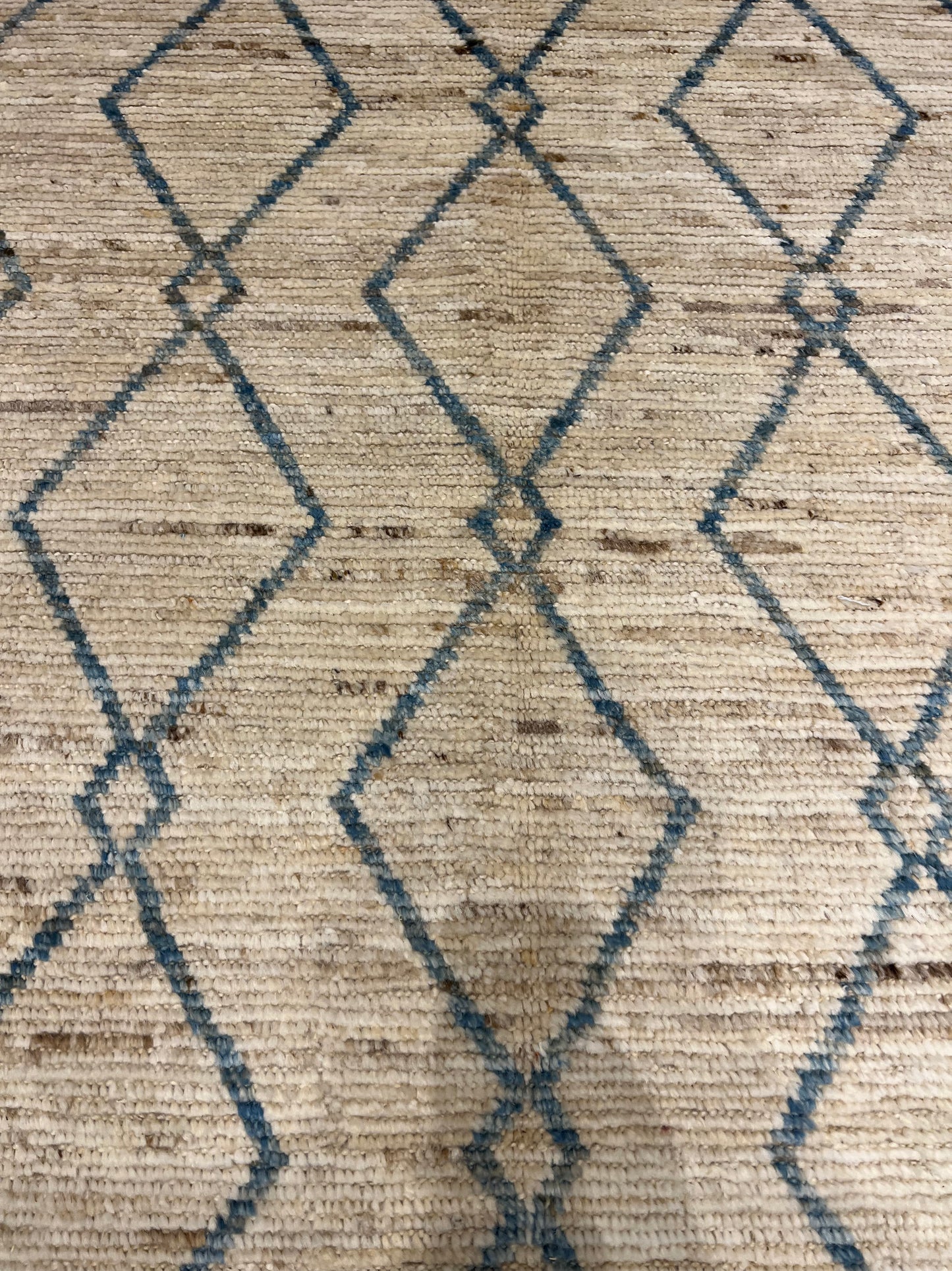 Subtle Elegance Moroccan Lattice Wool Rug Moroccan MP5291 - 8.3 x 10.2