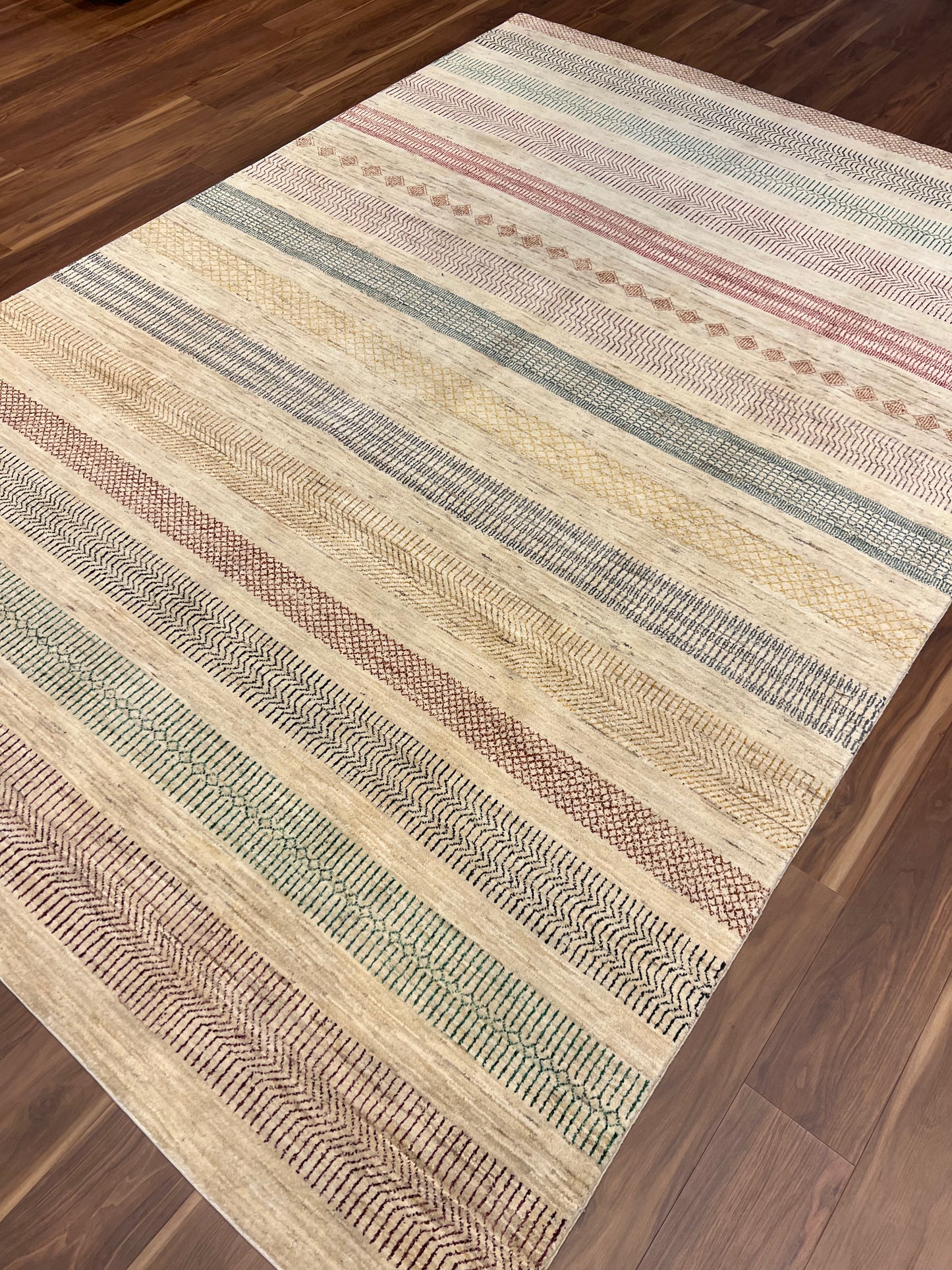 Modern Gabbeh MP5333 - 8 x 11