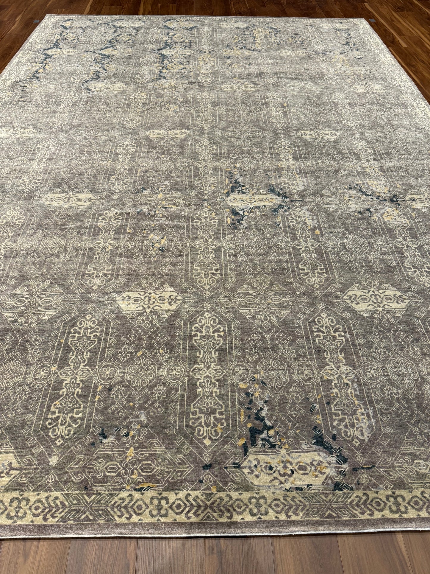 Modern Aubusson MP6345 - 10 x 14